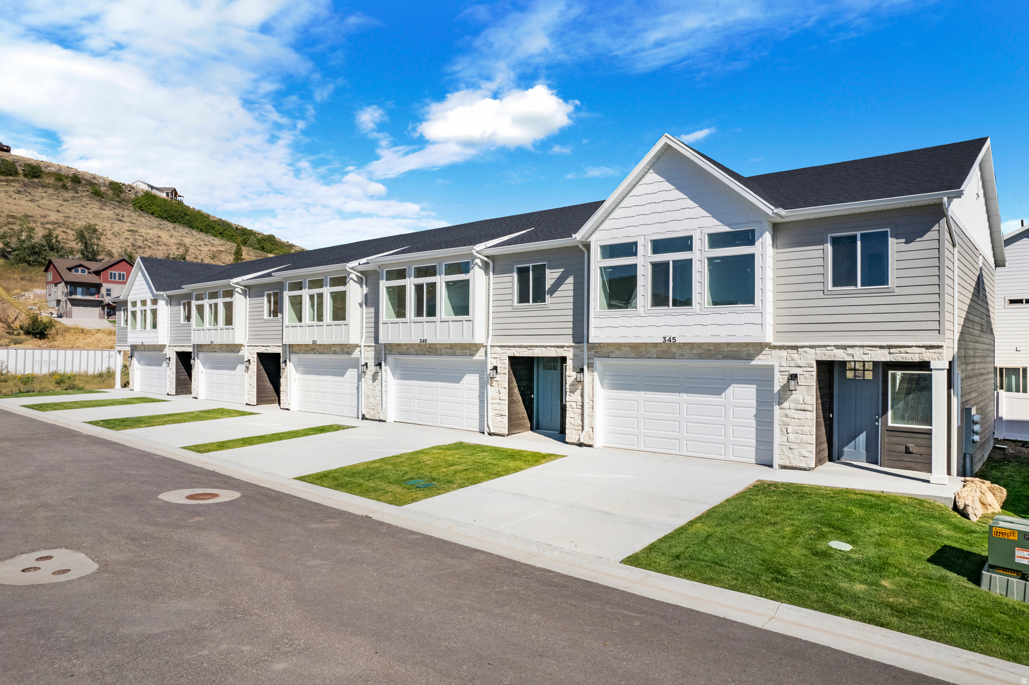 PARADISE PARKWAY - Residential