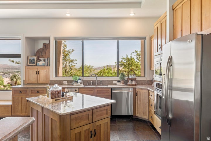STONE CLIFF 1 - Residential