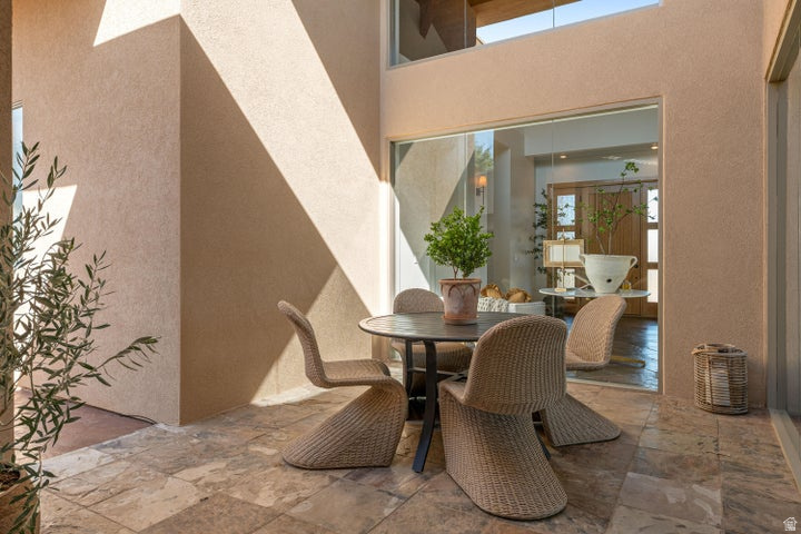 STONE CLIFF 1 - Residential