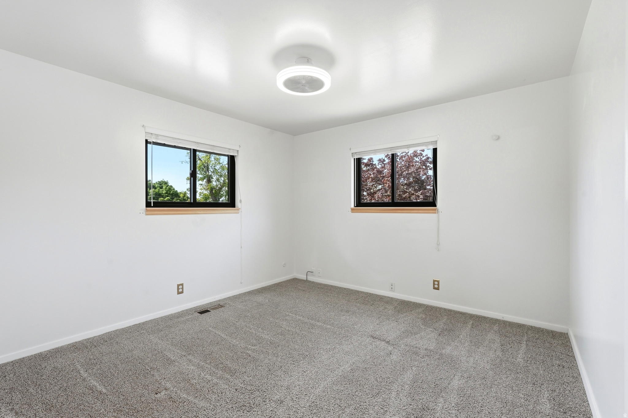 HILLCREST - Residential