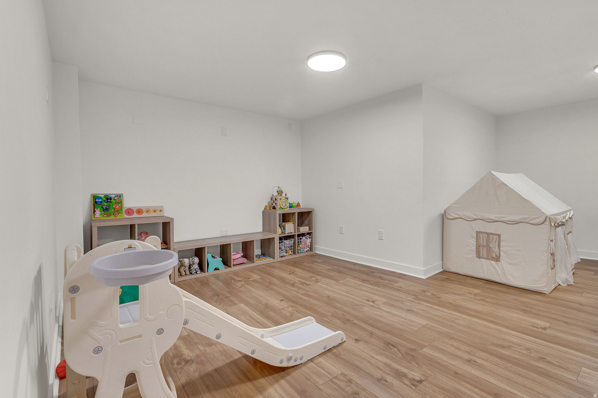 RIDGE - Residential