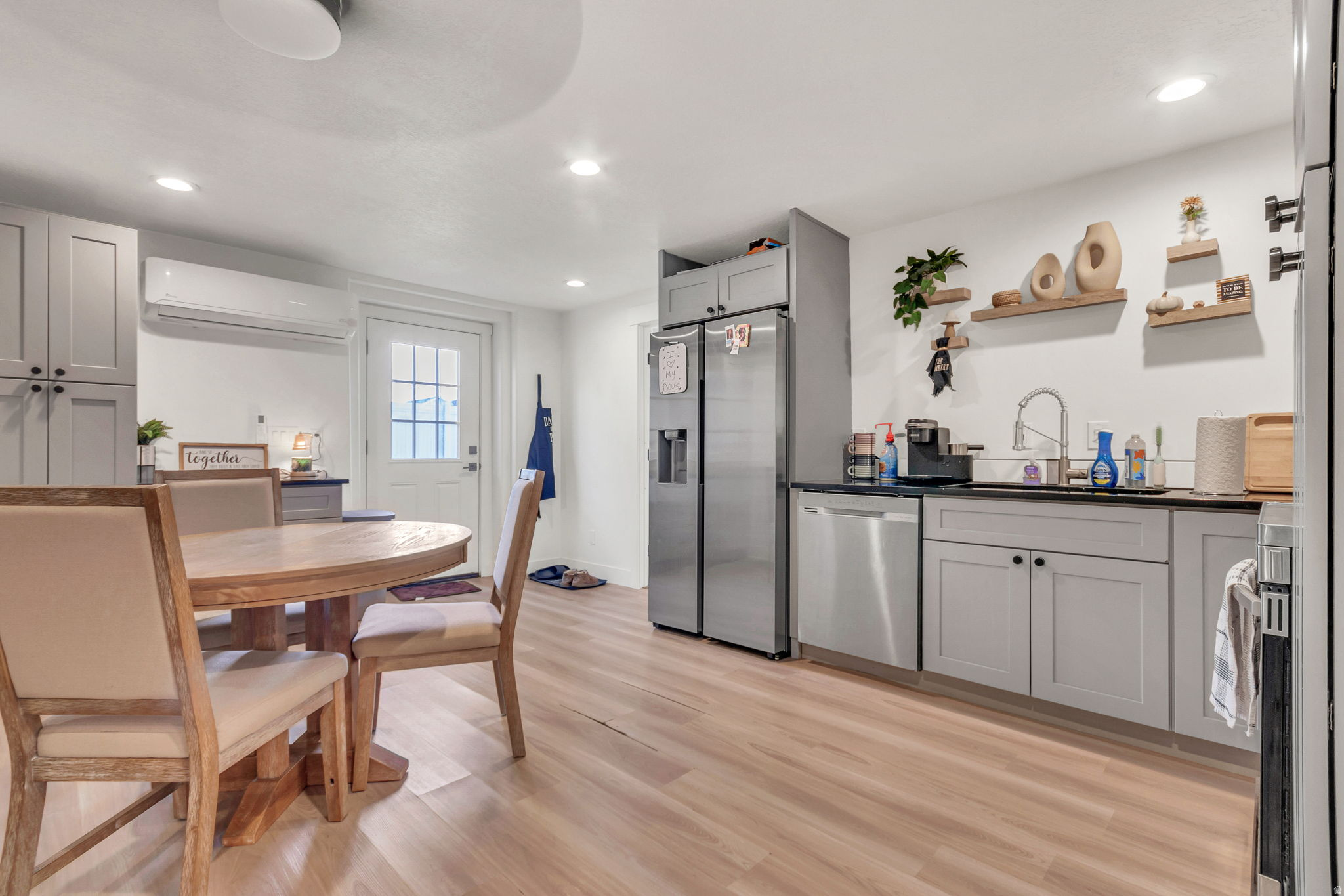 RIDGE - Residential