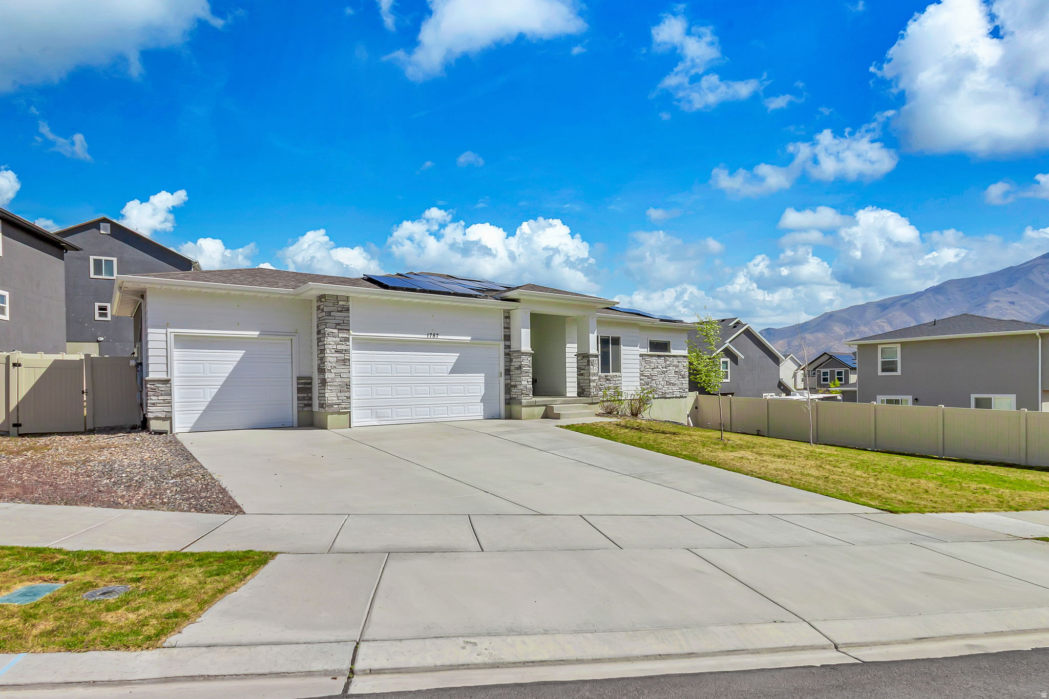 RIDGE - Residential