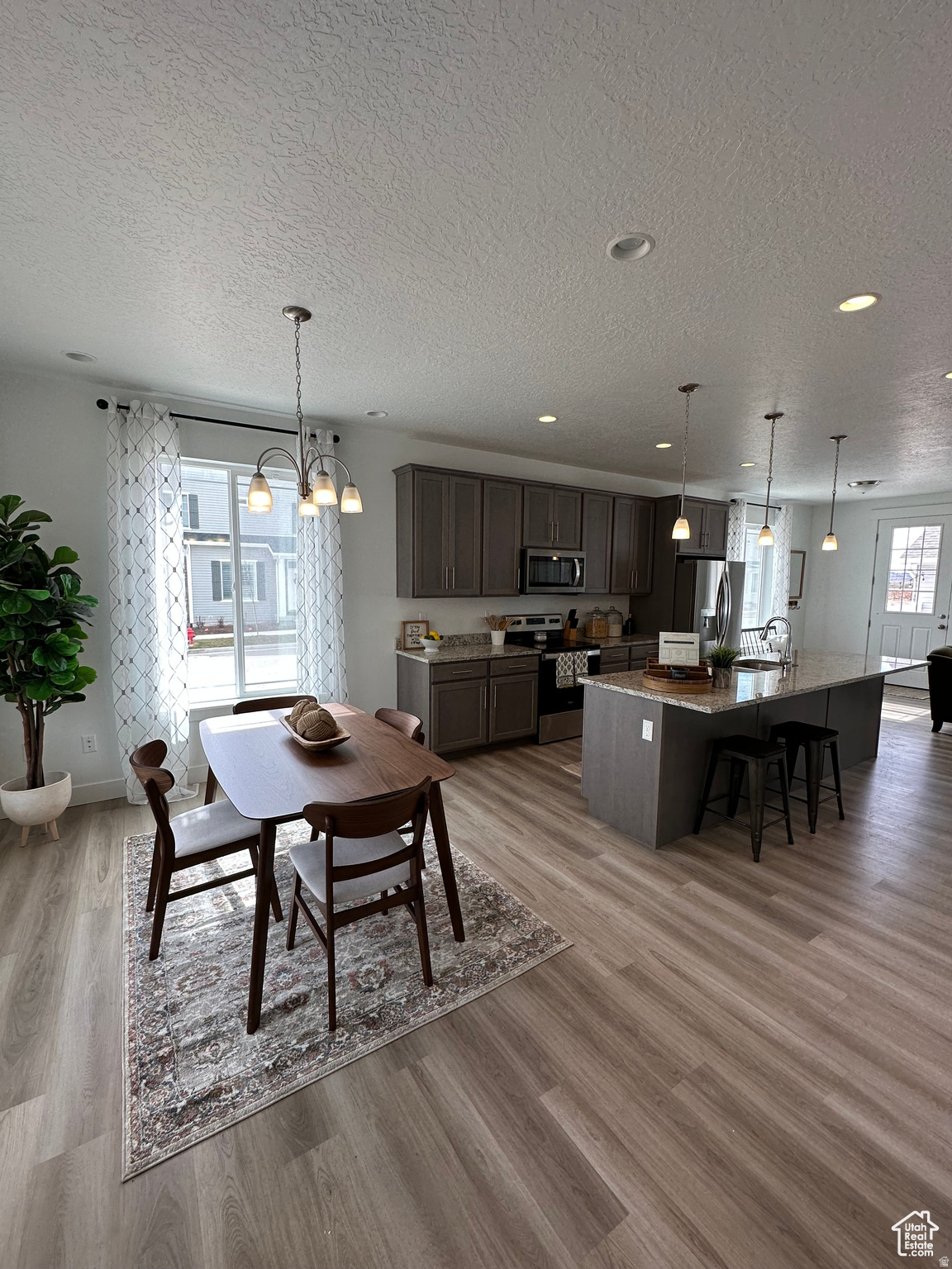 SALEM PARK - Residential