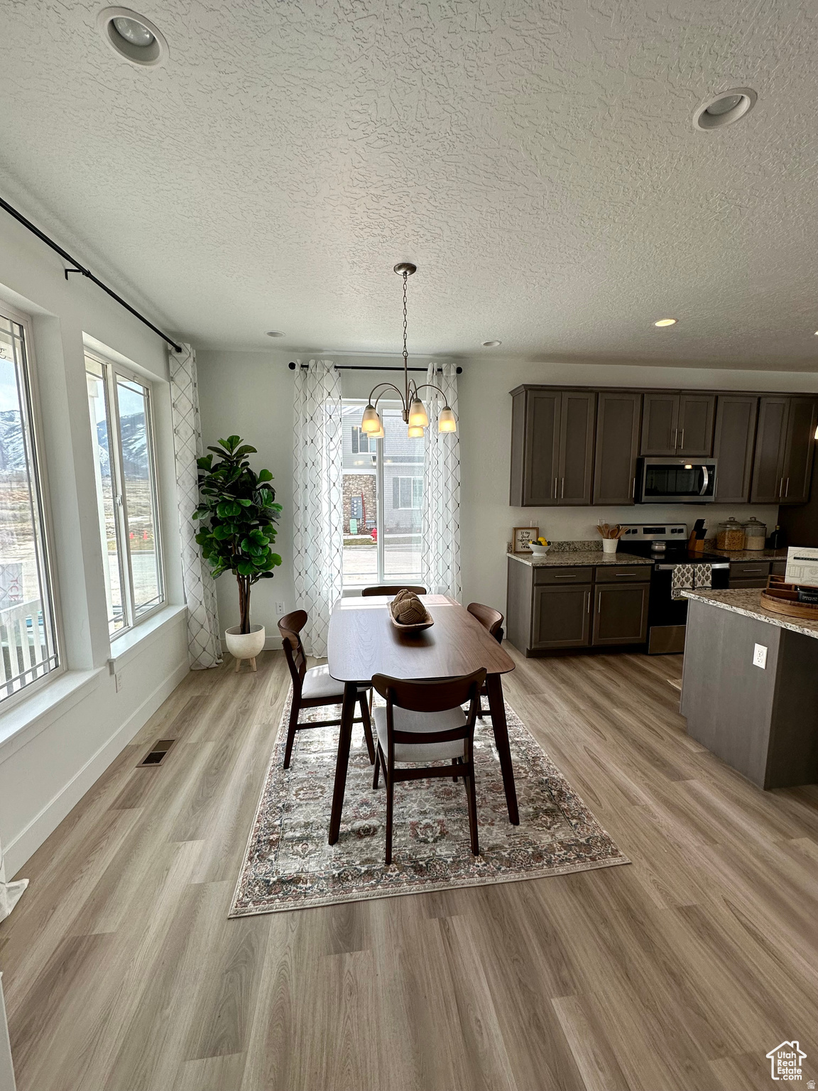 SALEM PARK - Residential