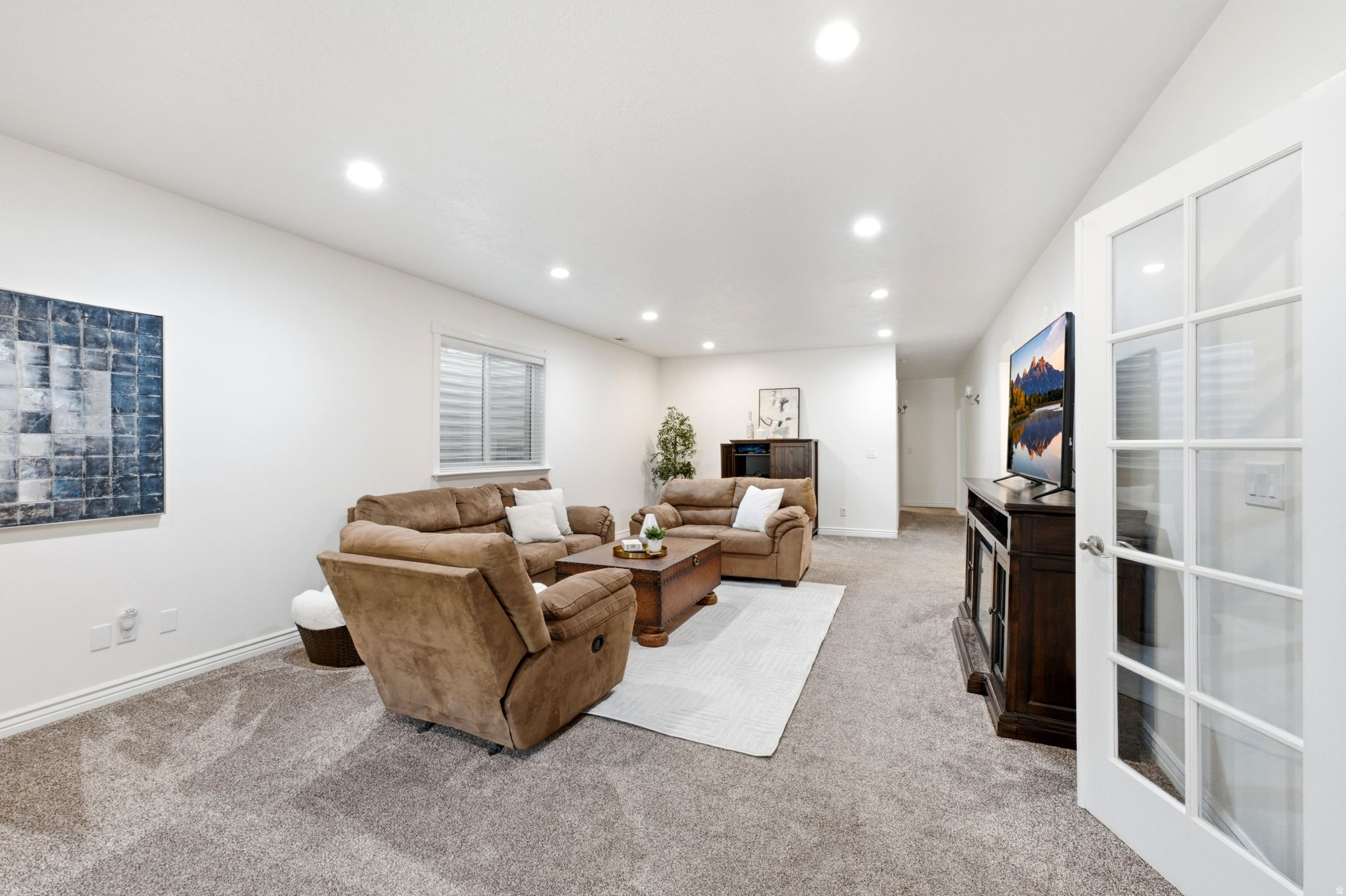 MERIDIAN POINT - Residential