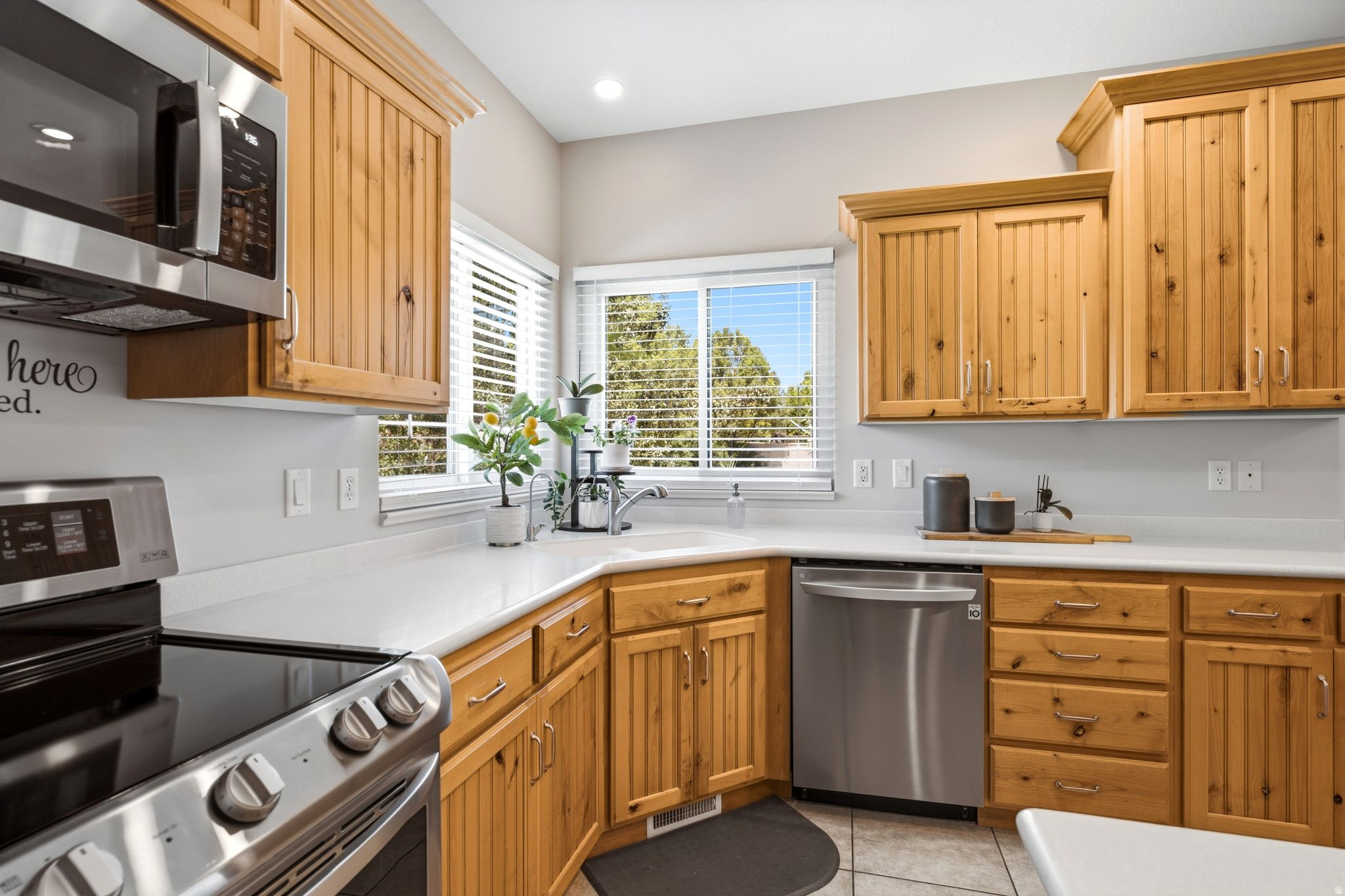 MERIDIAN POINT - Residential