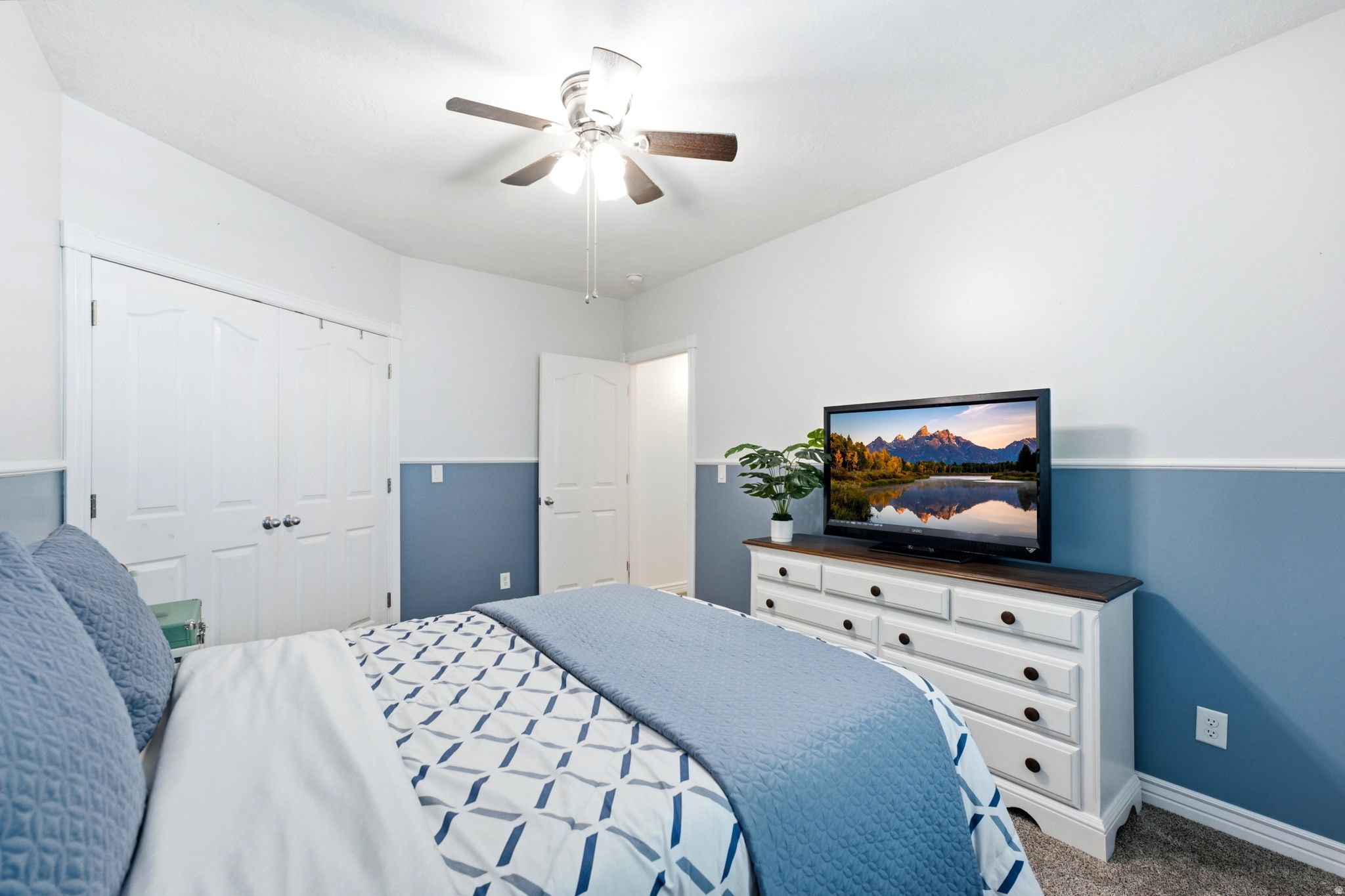 MERIDIAN POINT - Residential