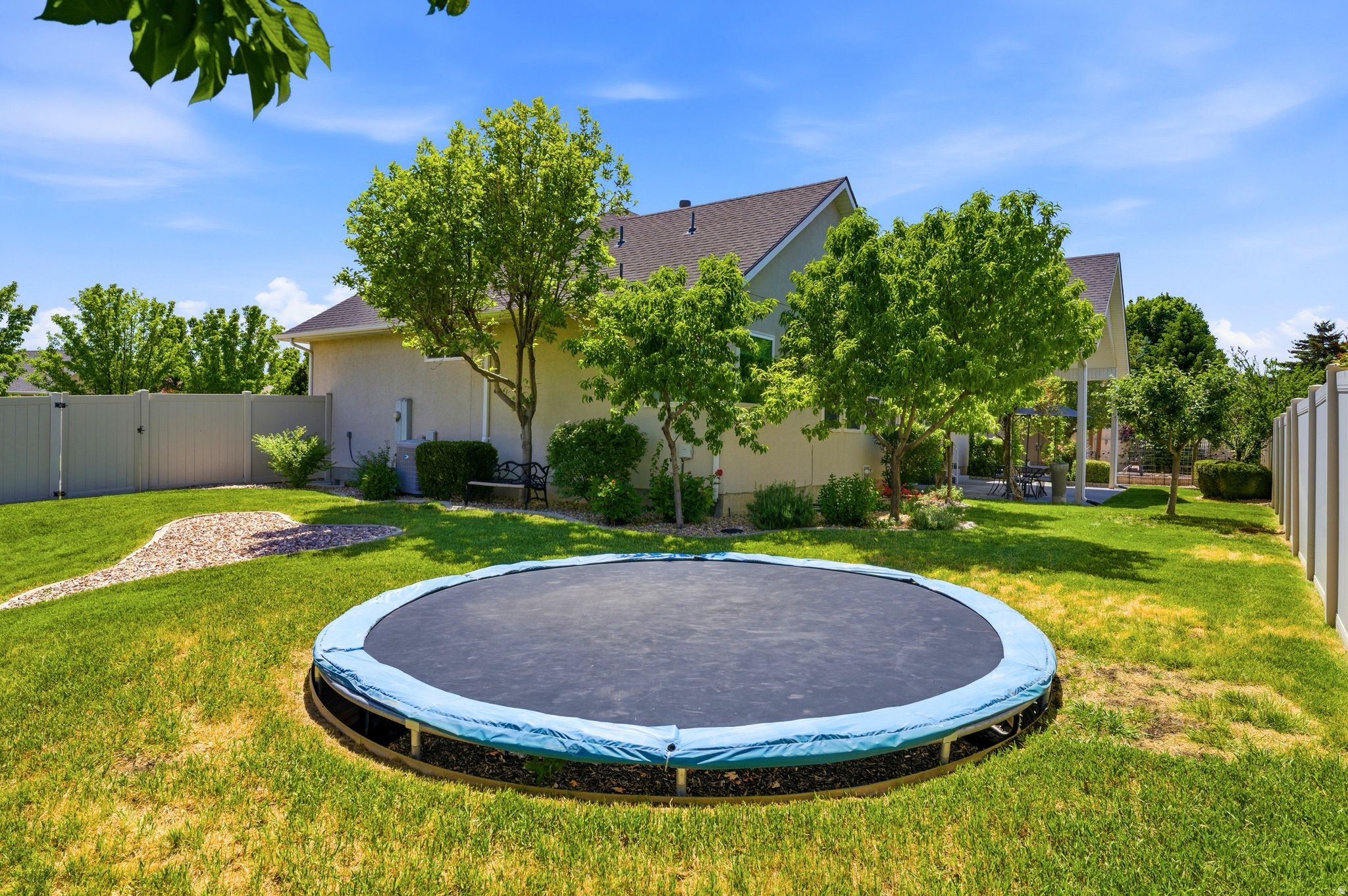 MERIDIAN POINT - Residential