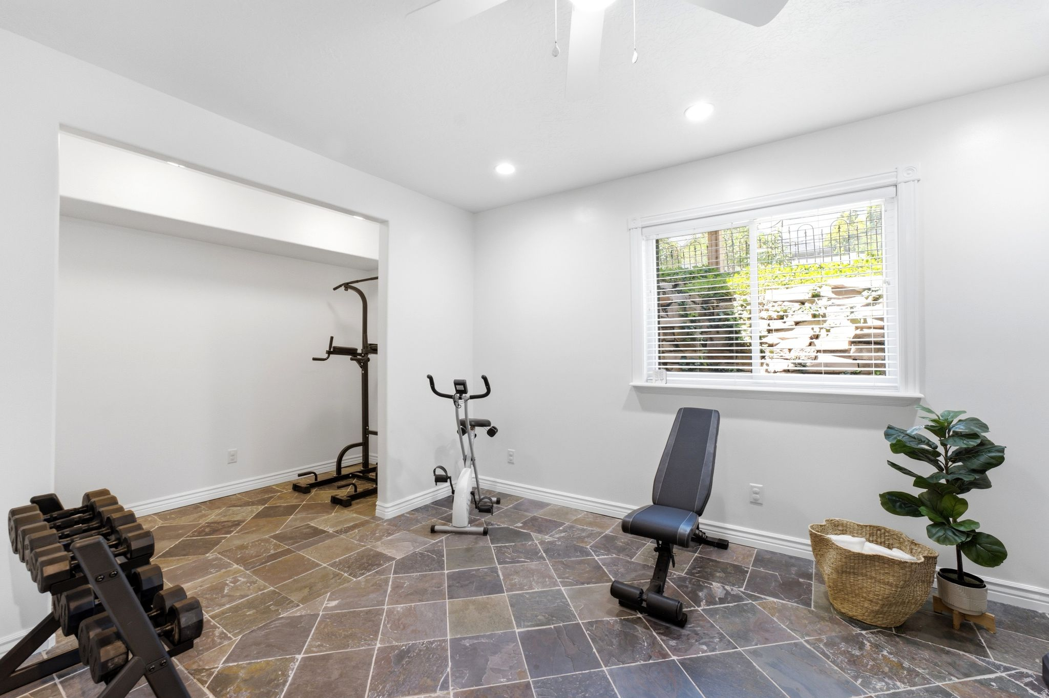 MERIDIAN POINT - Residential