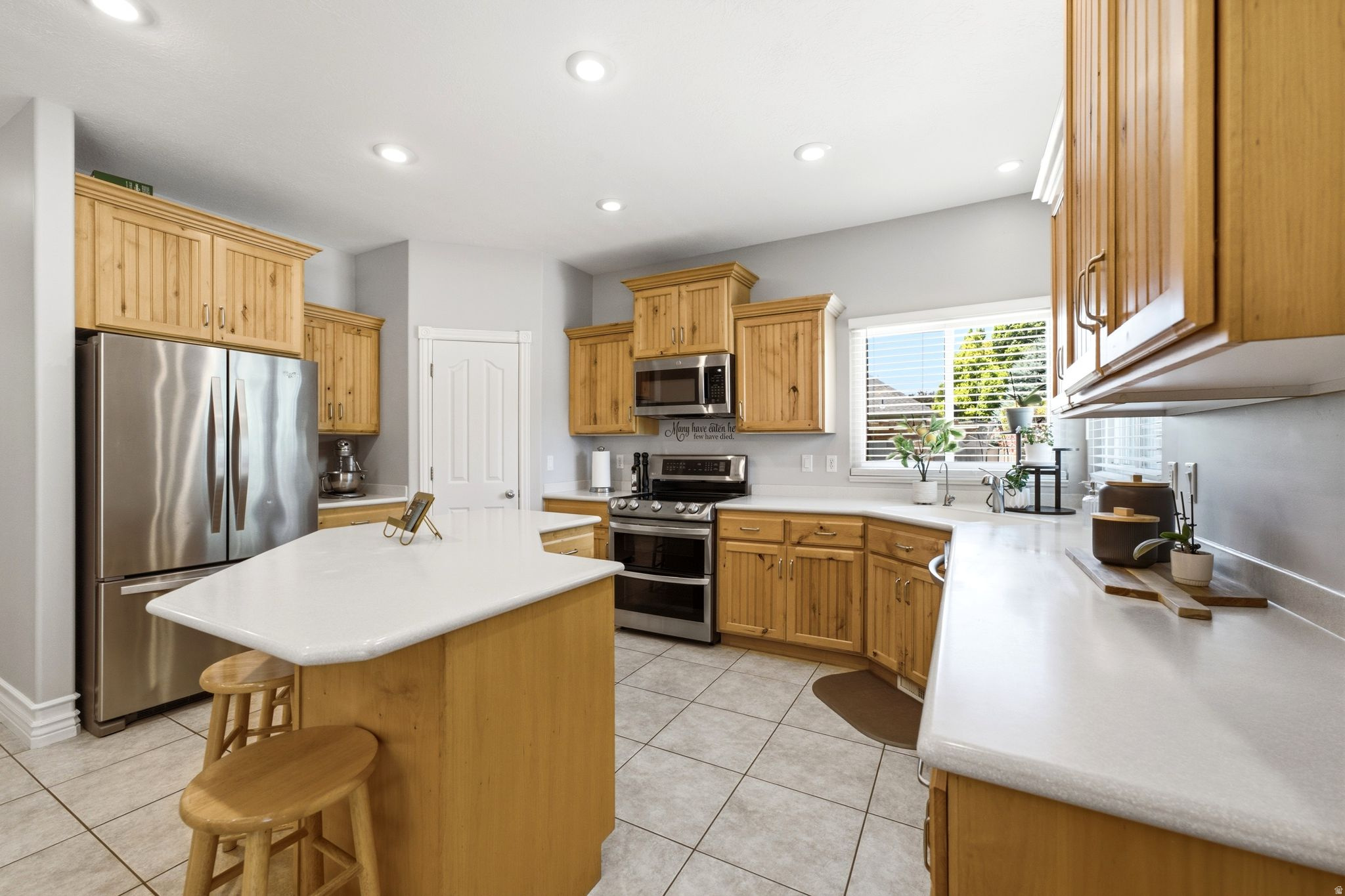 MERIDIAN POINT - Residential