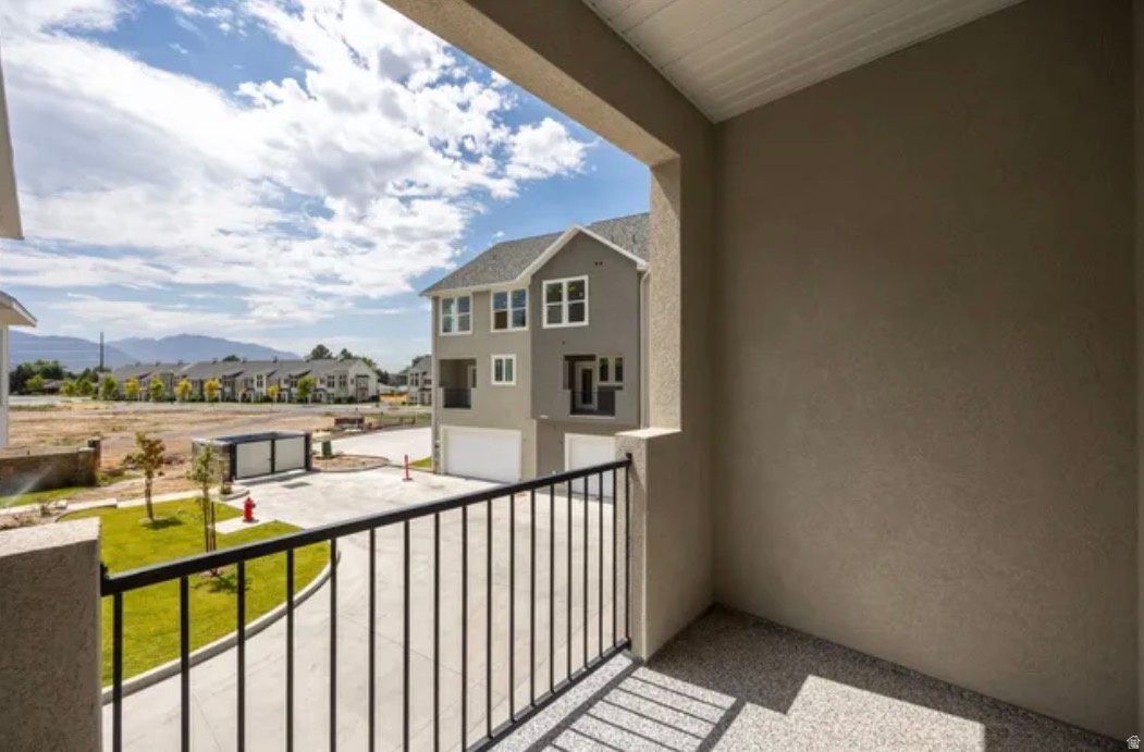 RIDGE - Residential