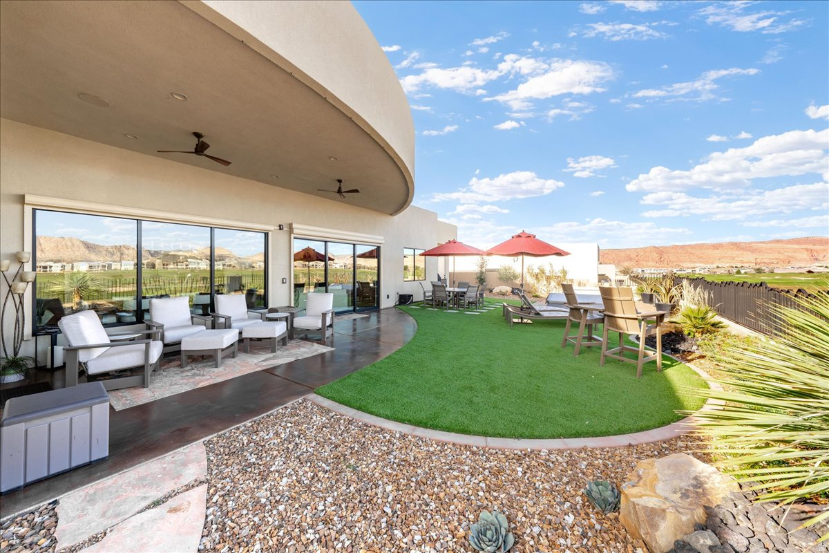 LEDGES OF ST GEORGE YELLOW KNOLLS 1 - Residential