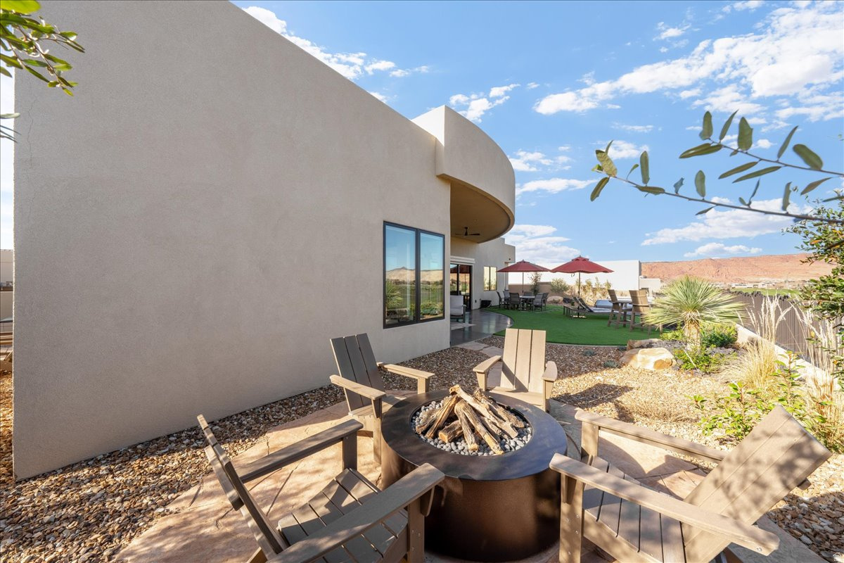 LEDGES OF ST GEORGE YELLOW KNOLLS 1 - Residential