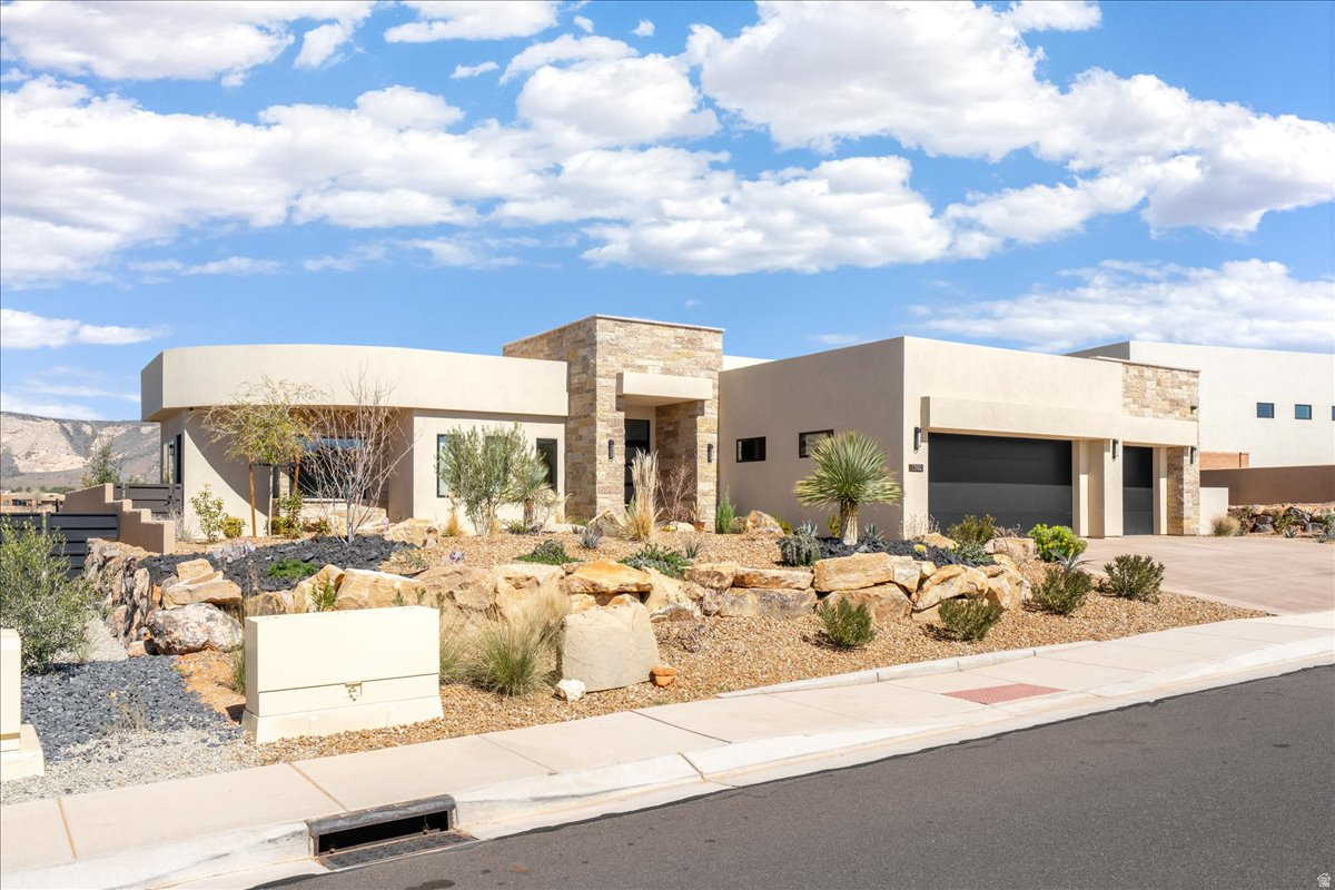 LEDGES OF ST GEORGE YELLOW KNOLLS 1 - Residential