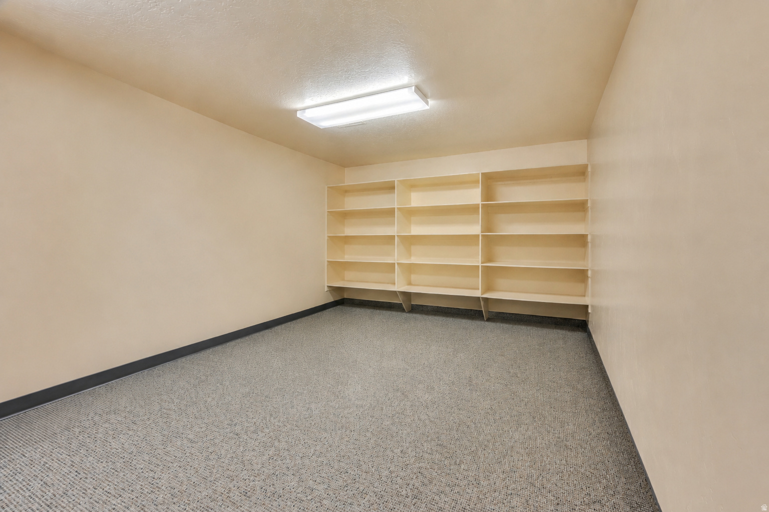 BROOKSIDE - Commercial Lease