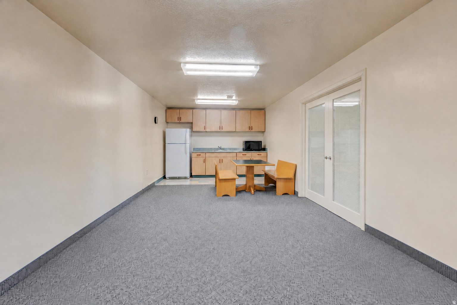 BROOKSIDE - Commercial Lease