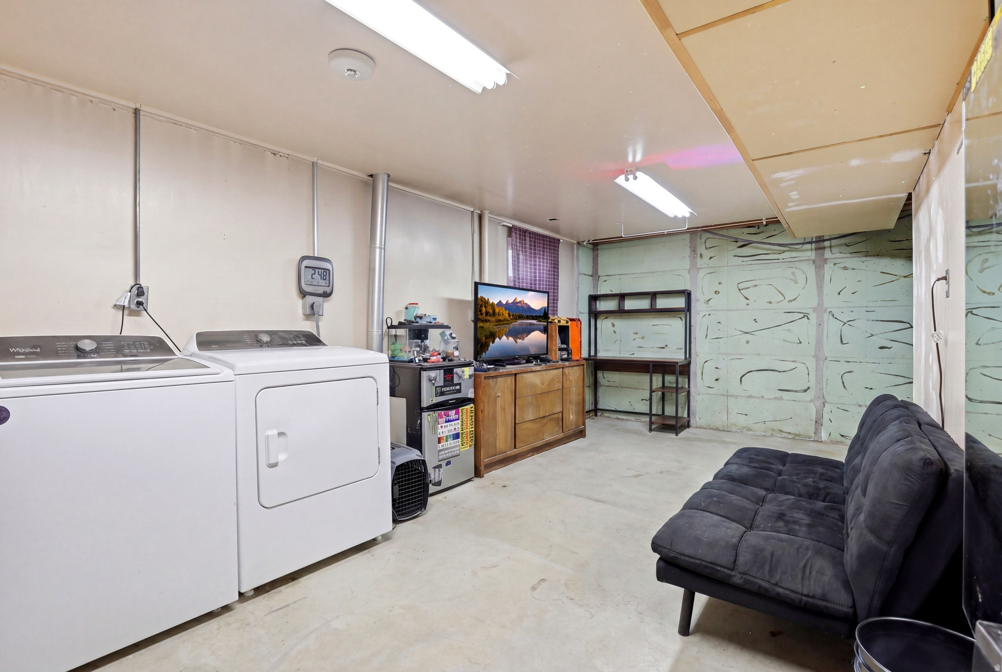 COLONY WEST - Residential