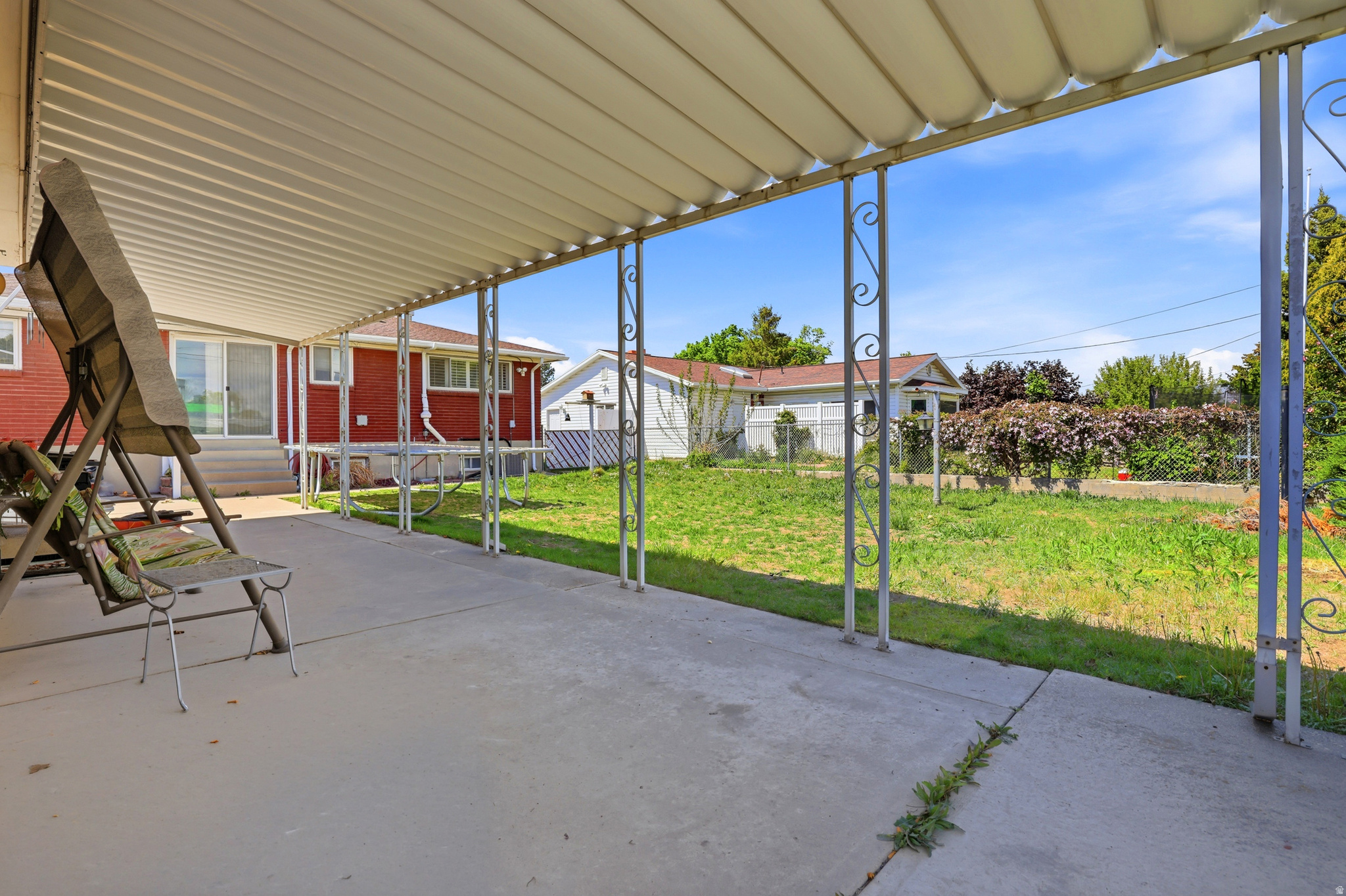 COLONY WEST - Residential