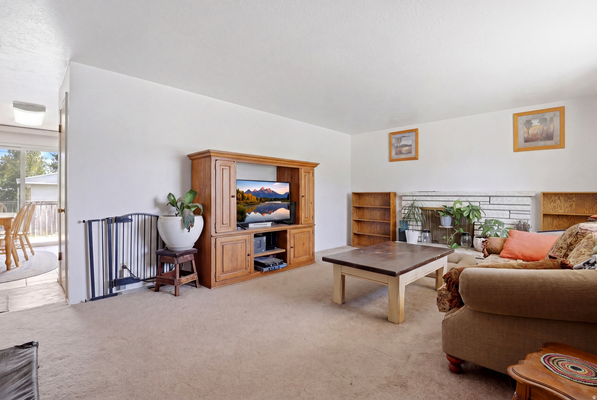 COLONY WEST - Residential