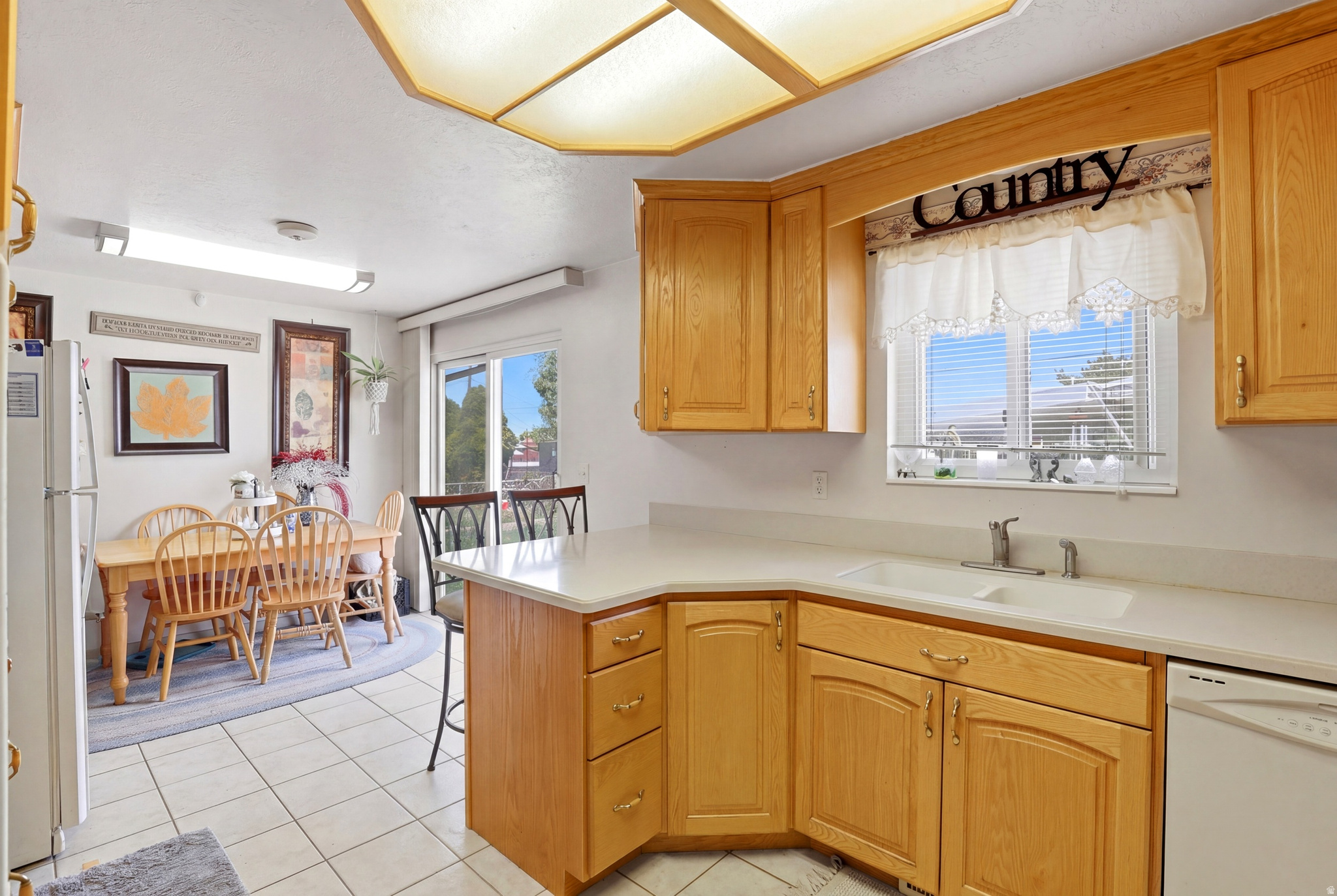 COLONY WEST - Residential