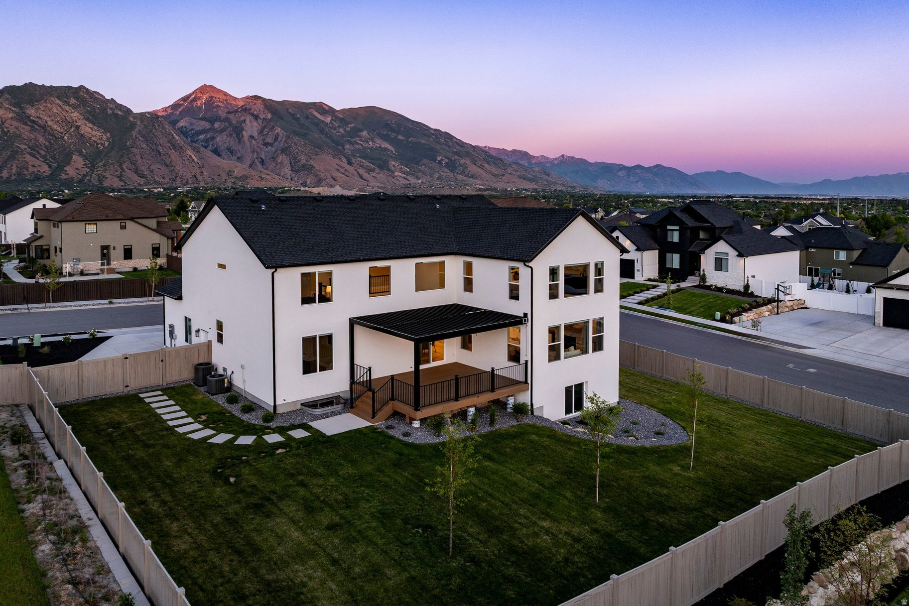 BEACON HILL - Residential