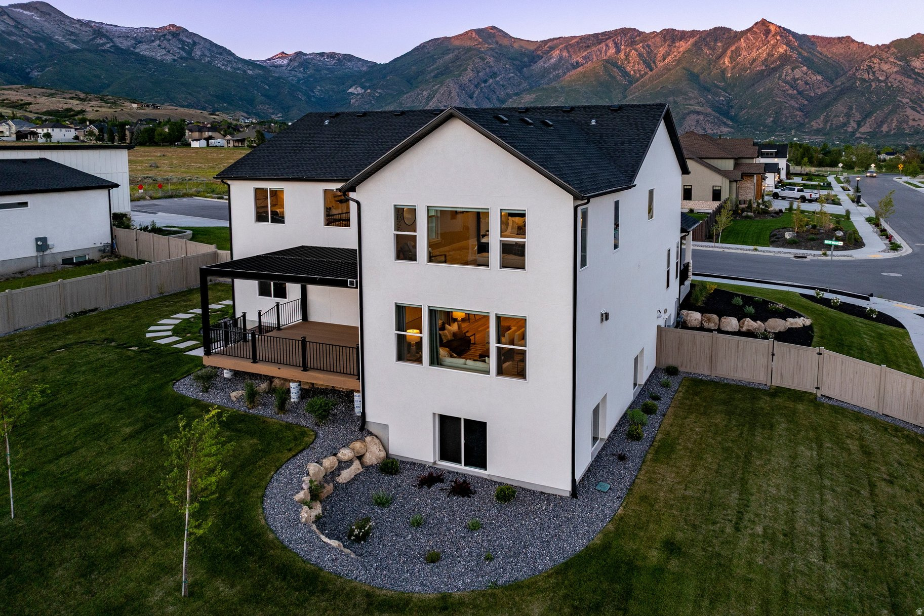 BEACON HILL - Residential
