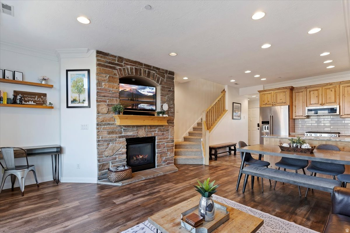 "Location, location-and spectacular views! This Lakeside fully furnished condo, and fully redone in 2023, offers breathtaking mountain and water panoramas near Snowbasin. Inside, enjoy a sleek kitchen renovation (2023), a new AC unit (2025), tankless water heater and softener (2022), plus a washer and dryer (2025). To top it off, the closest location to Snowbasin(2002,2034 Olympic venue) for short-term rentals-making this property an ideal investment opportunity or a perfect personal retreat. Whether you're here for the slopes, the lake, or simply the view, this fully updated condo is ready to welcome you home."