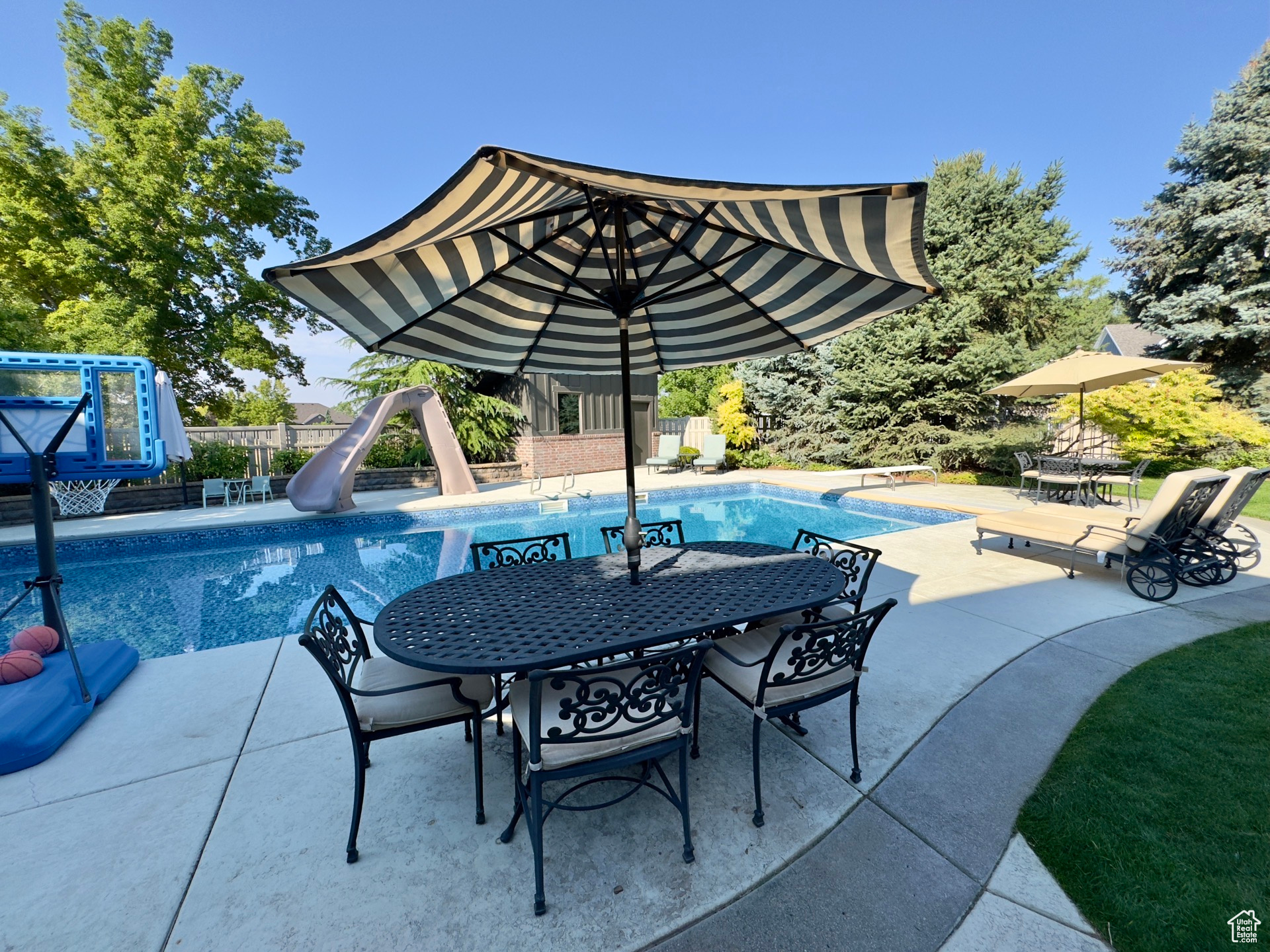 CHUGG FARR WEST FARMS - Residential