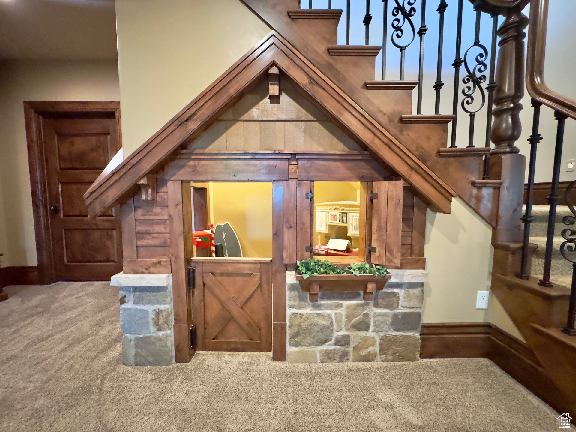 CHUGG FARR WEST FARMS - Residential