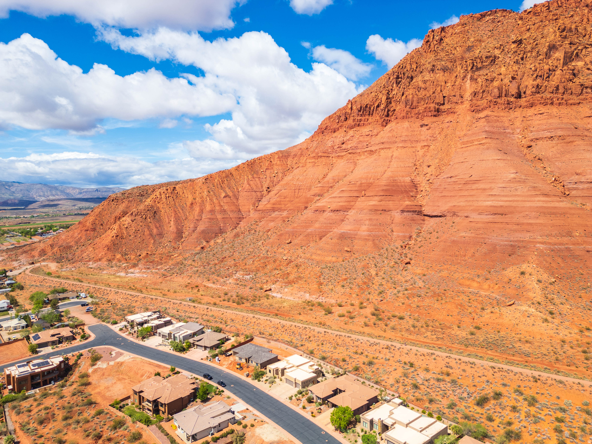 RED MOUNTAIN ESTATES - Residential