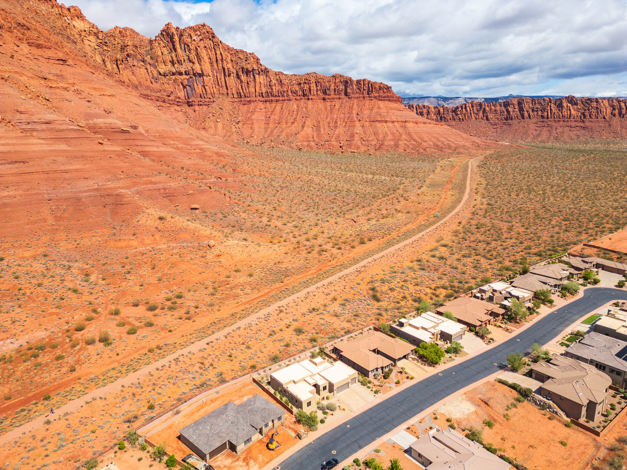 RED MOUNTAIN ESTATES - Residential