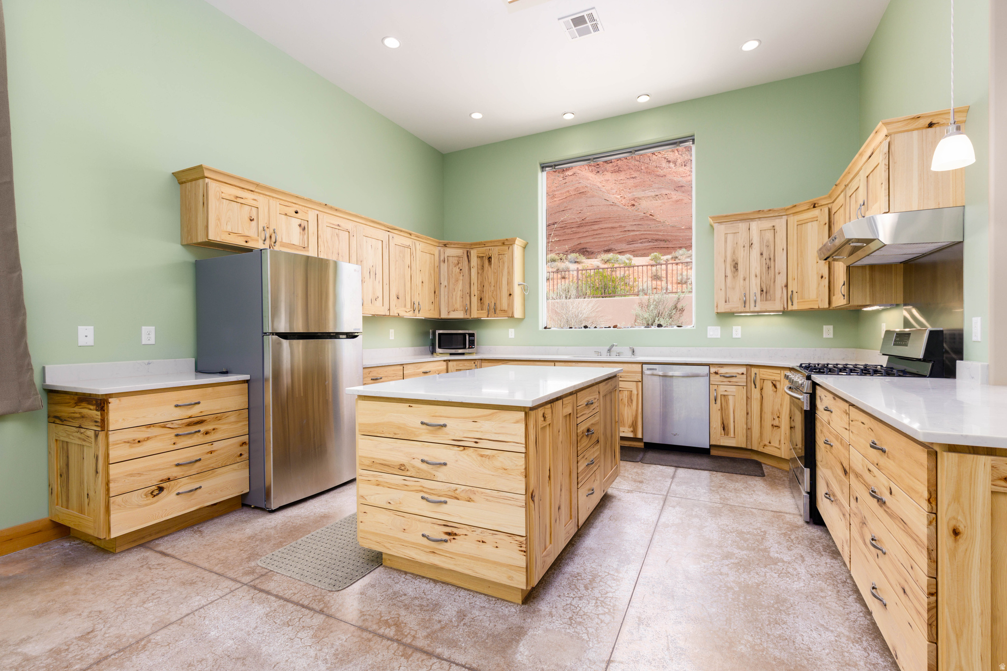 RED MOUNTAIN ESTATES - Residential