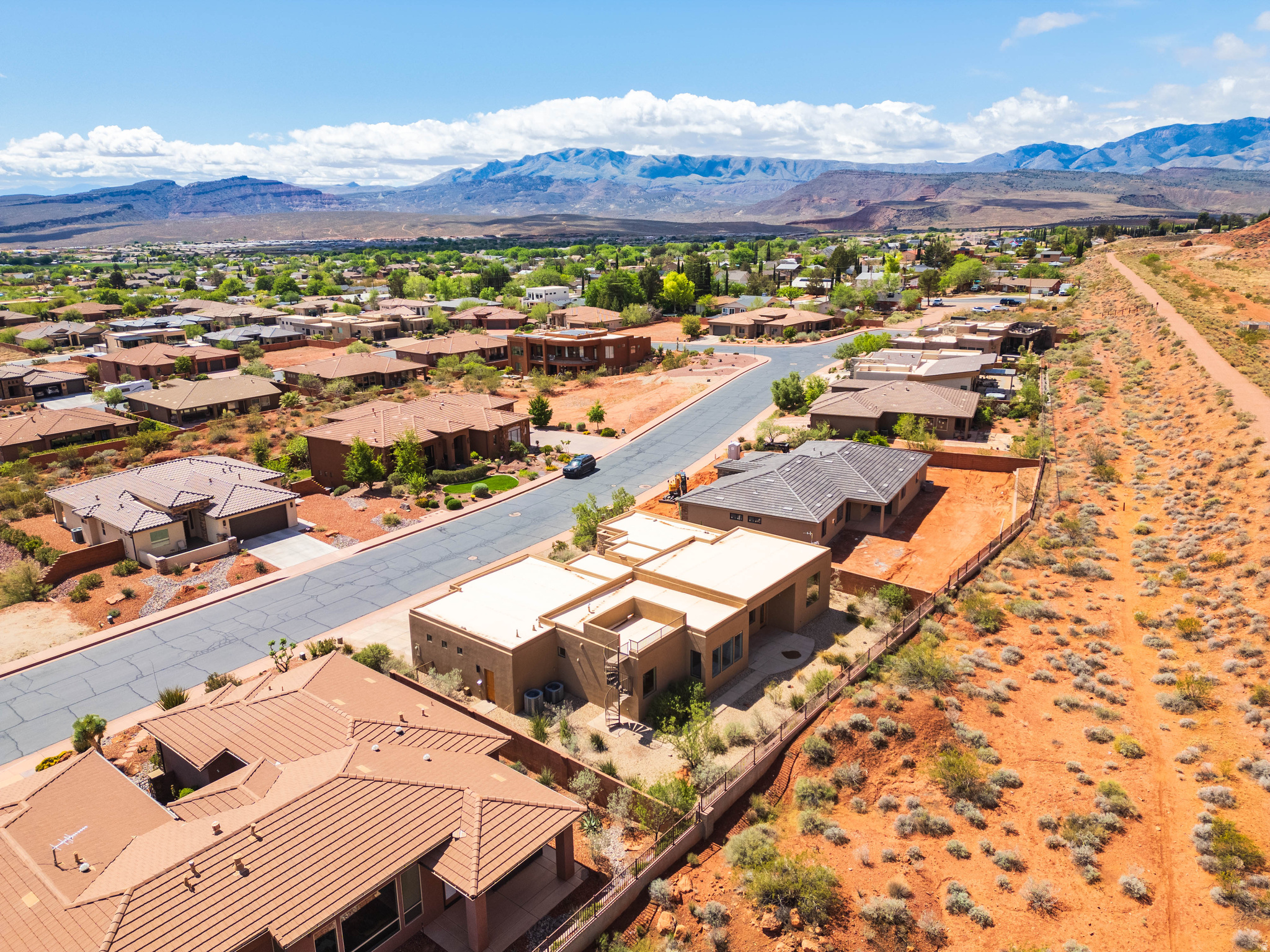 RED MOUNTAIN ESTATES - Residential