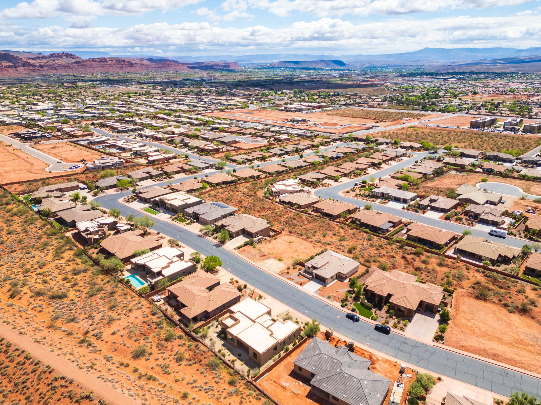 RED MOUNTAIN ESTATES - Residential