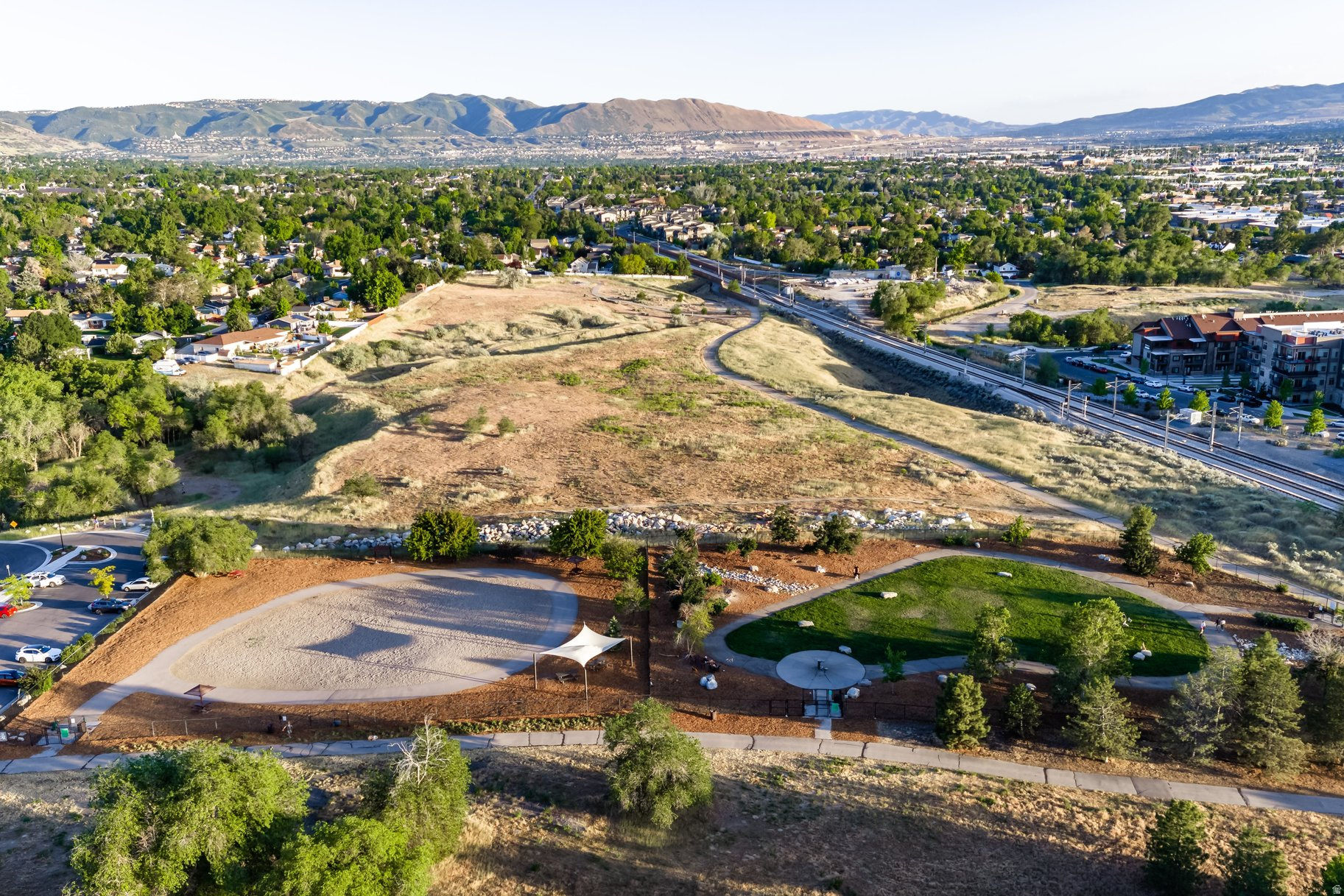 TORRY PINES - Residential