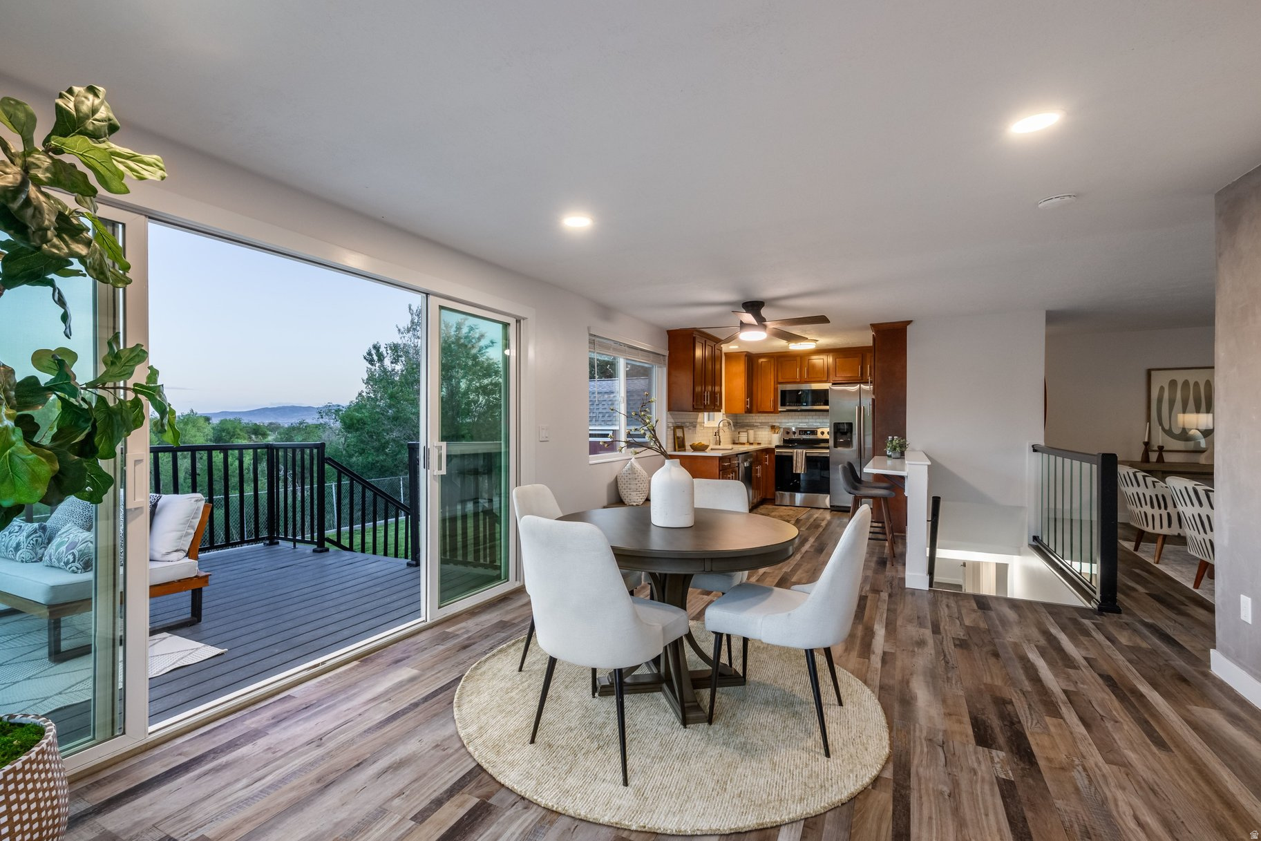 TORRY PINES - Residential