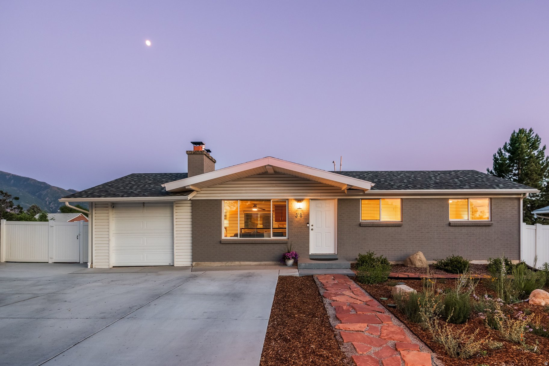 TORRY PINES - Residential