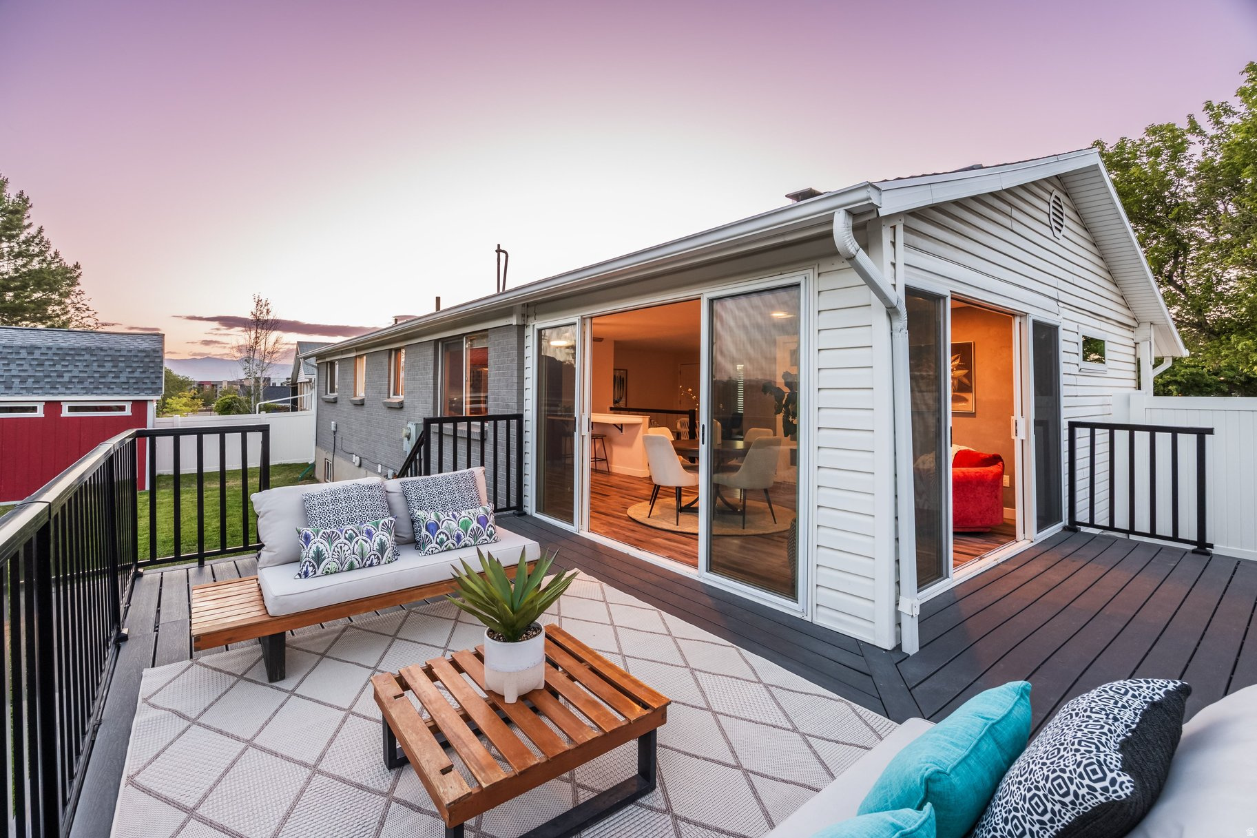 TORRY PINES - Residential