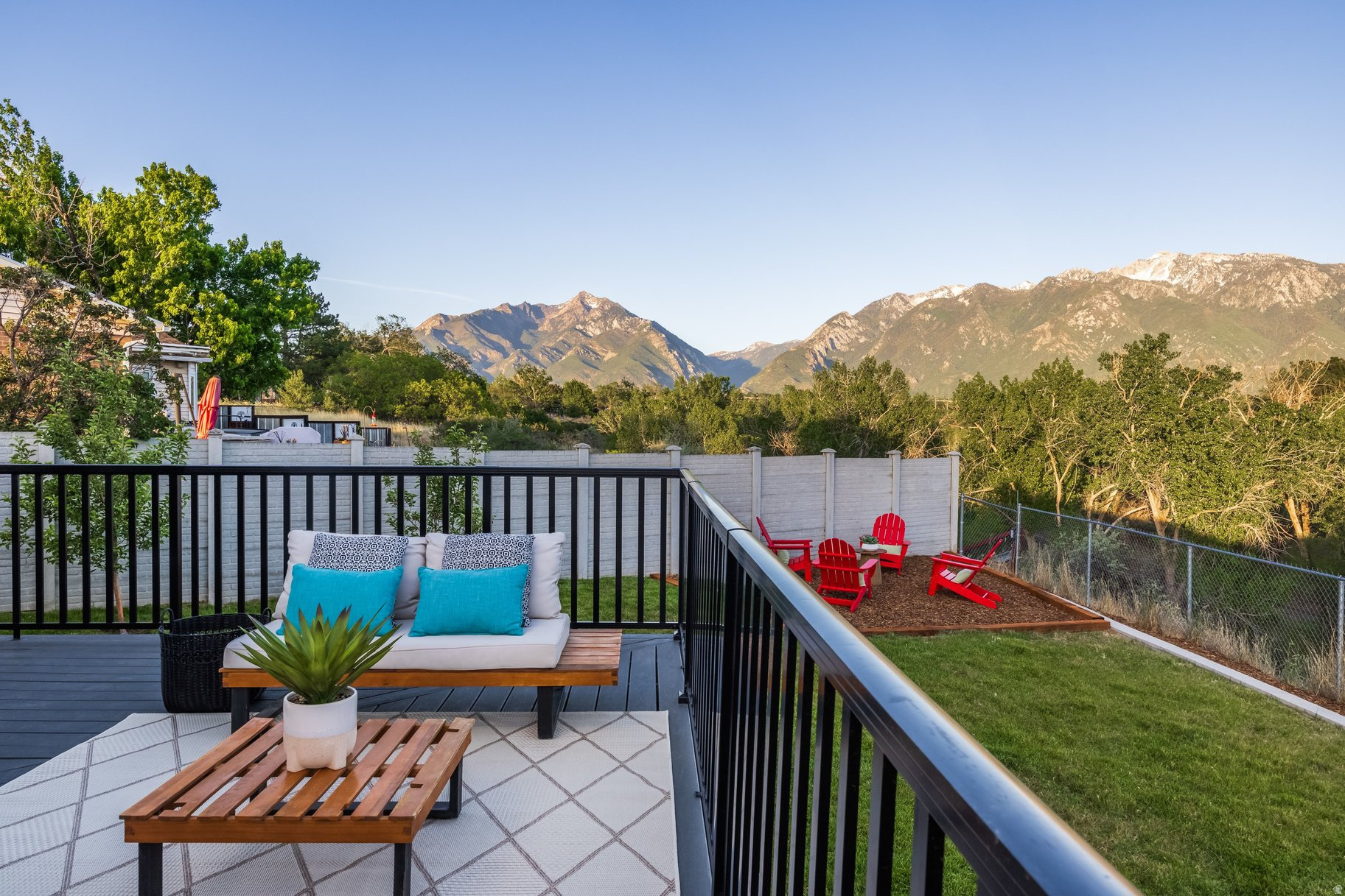 TORRY PINES - Residential