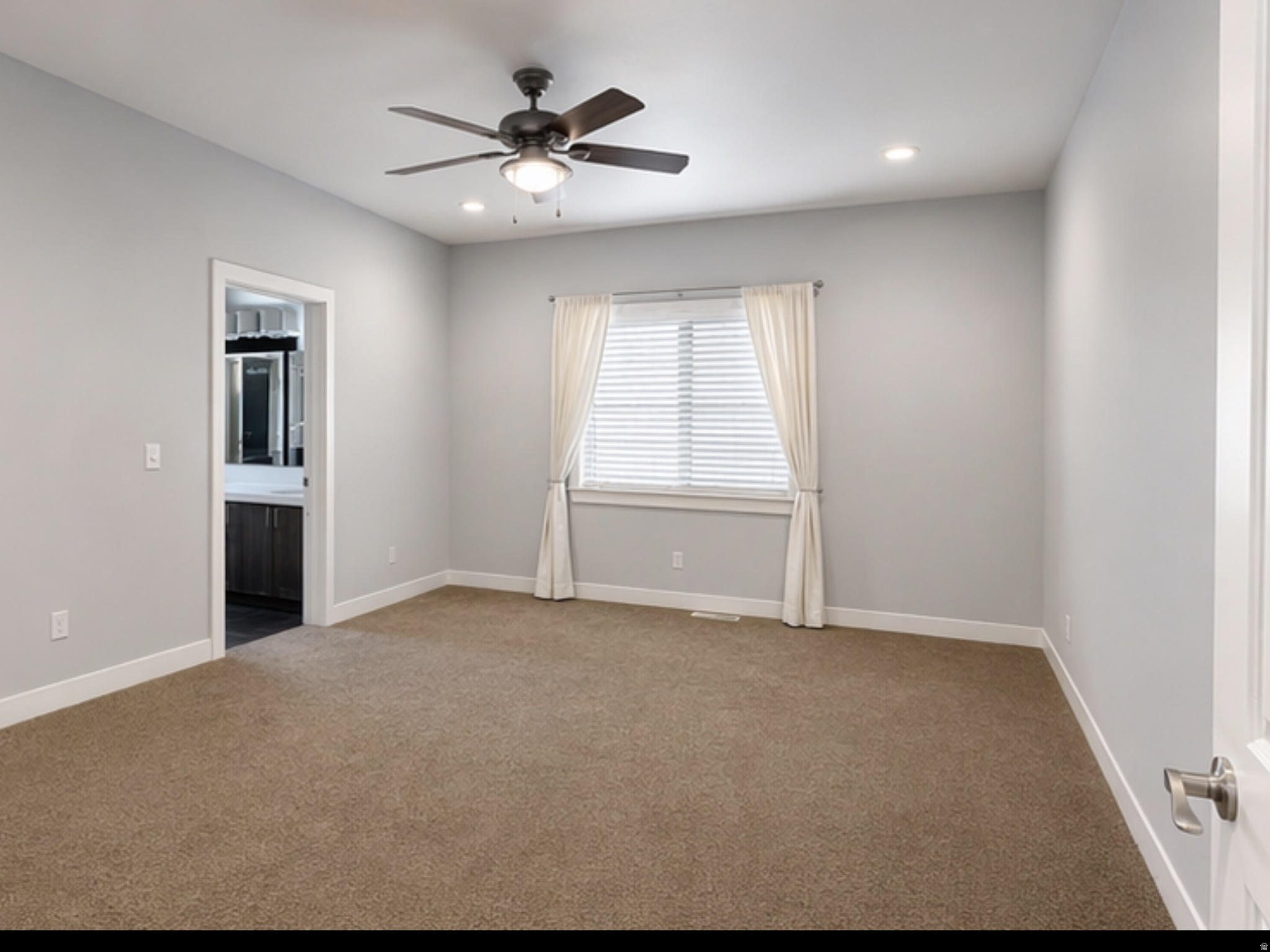 RIDGE - Residential