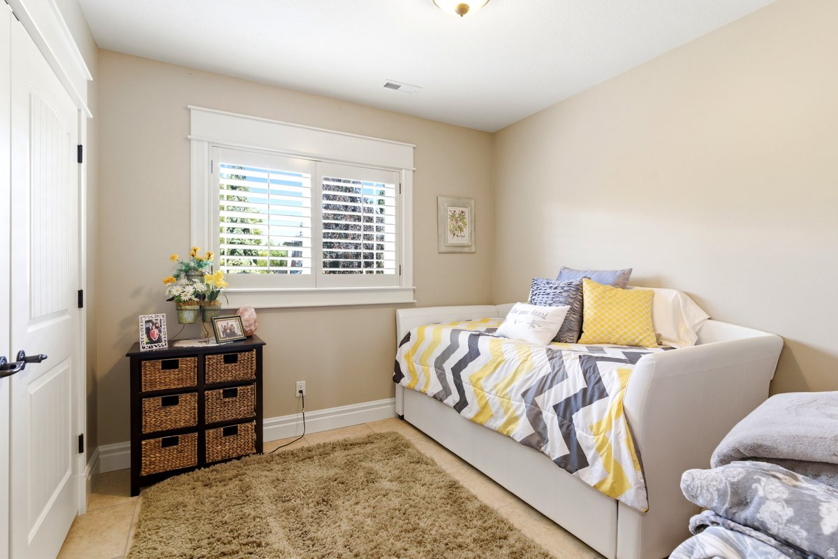WINDSOR FARMS - Residential
