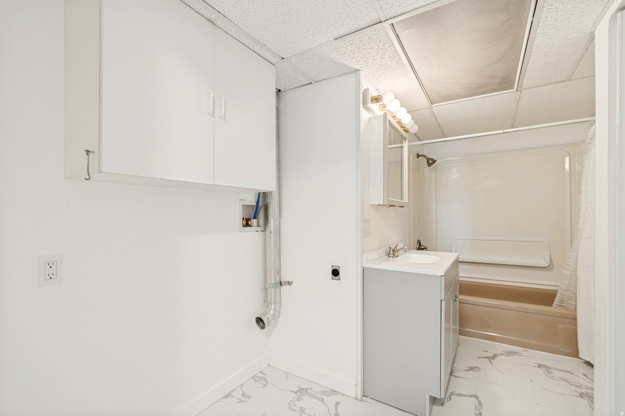 HIGHLAND TERRACE - Residential