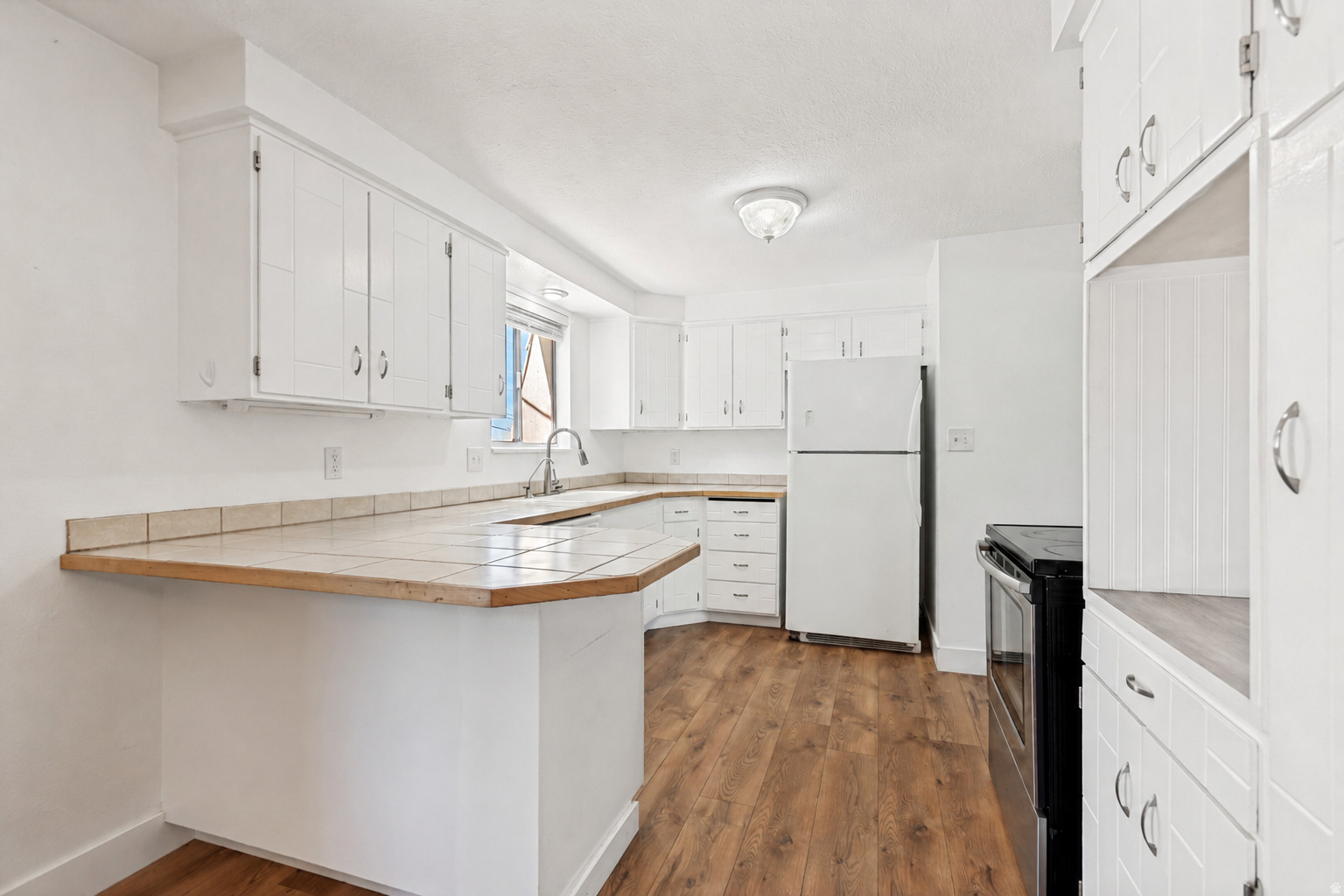 HIGHLAND TERRACE - Residential