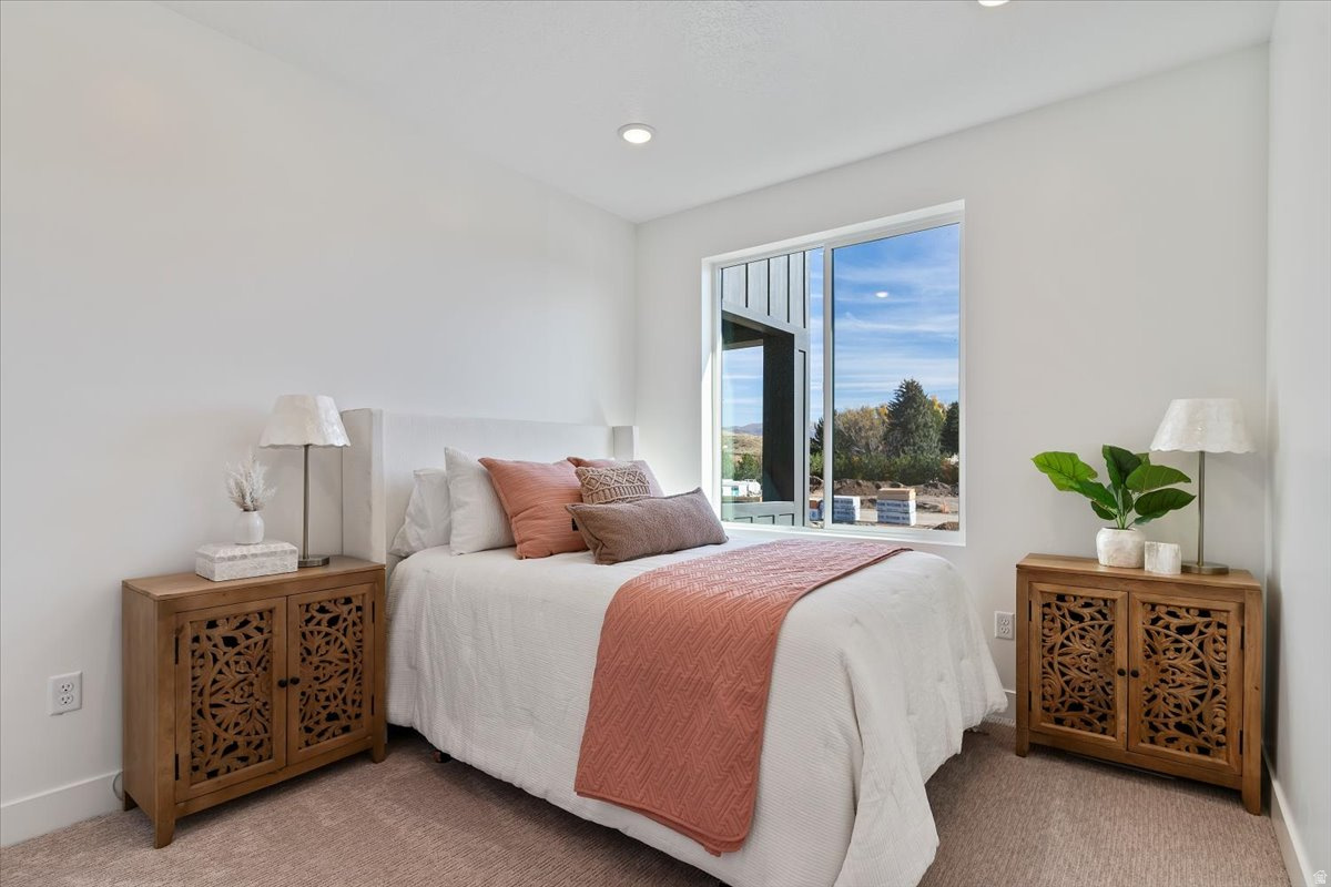 PEAKS TOWNHOMES - Residential
