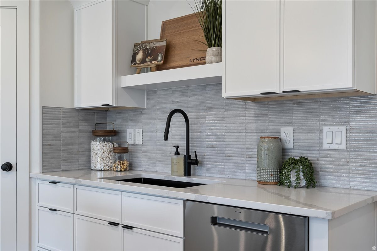 PEAKS TOWNHOMES - Residential