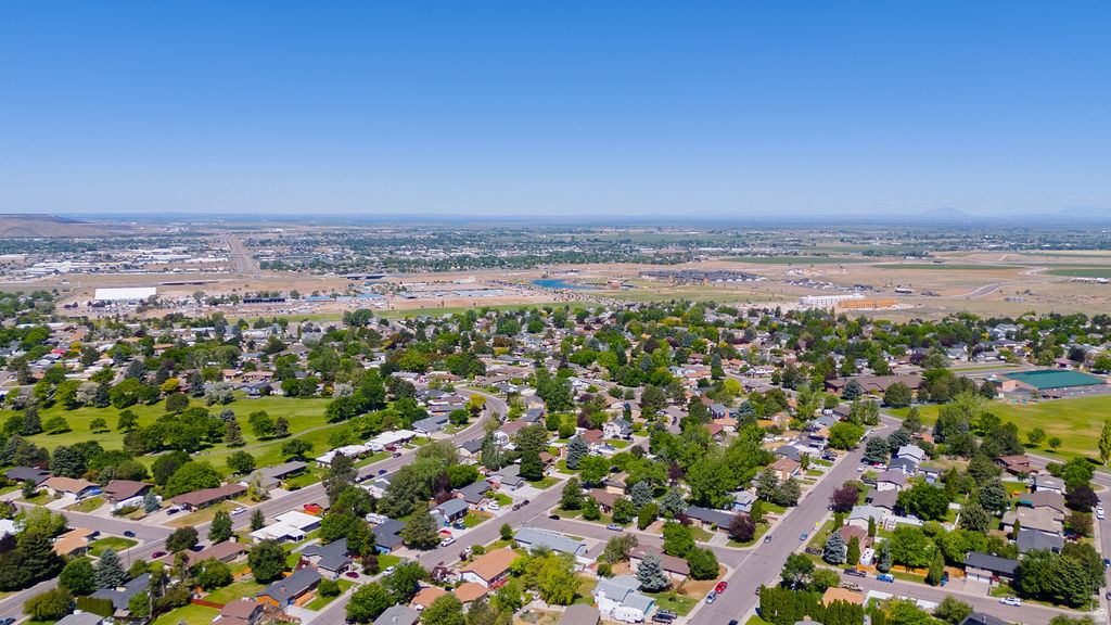 FAIRWAY ESTATES 4TH ADDN - Residential