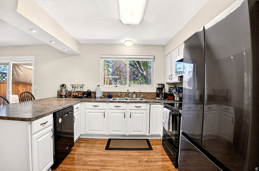 FAIRWAY ESTATES 4TH ADDN - Residential