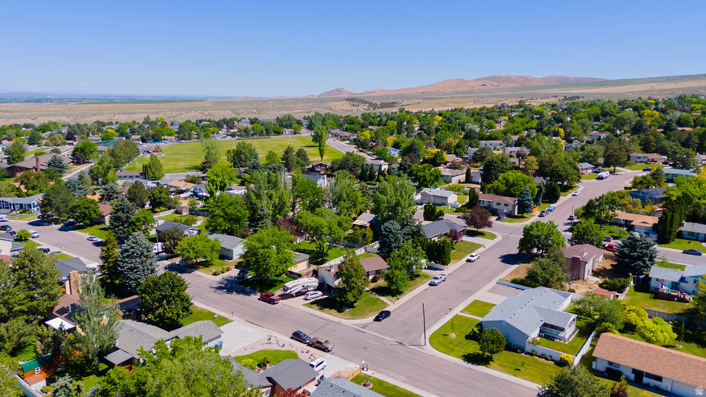 FAIRWAY ESTATES 4TH ADDN - Residential