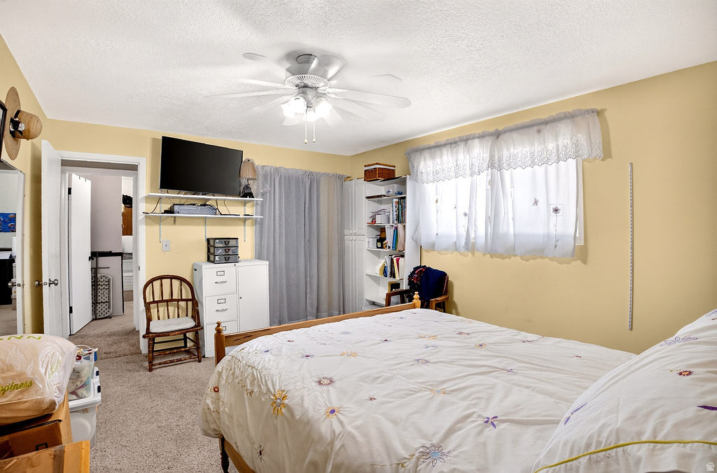 FAIRWAY ESTATES 4TH ADDN - Residential